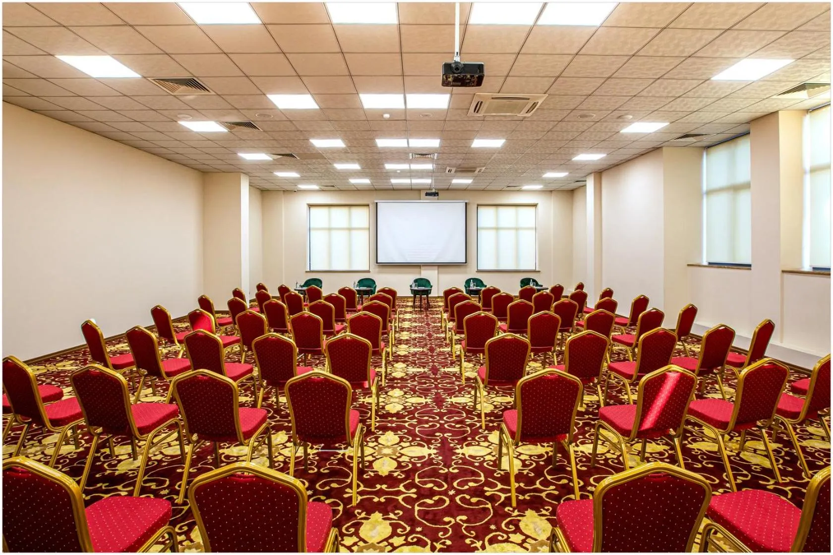 Meeting/conference room in Ani Grand Hotel Yerevan