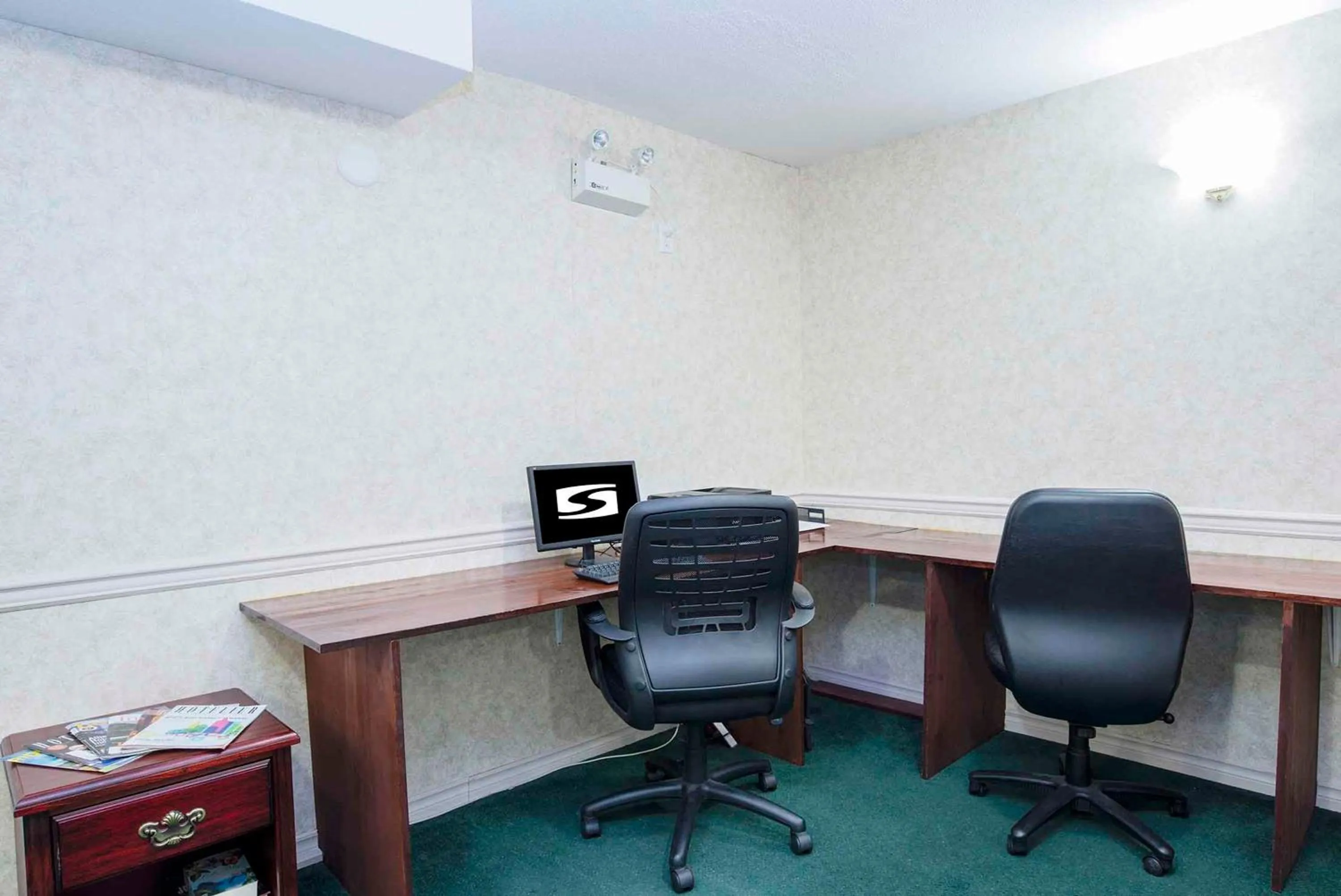 Business facilities in Sandman Inn Smithers