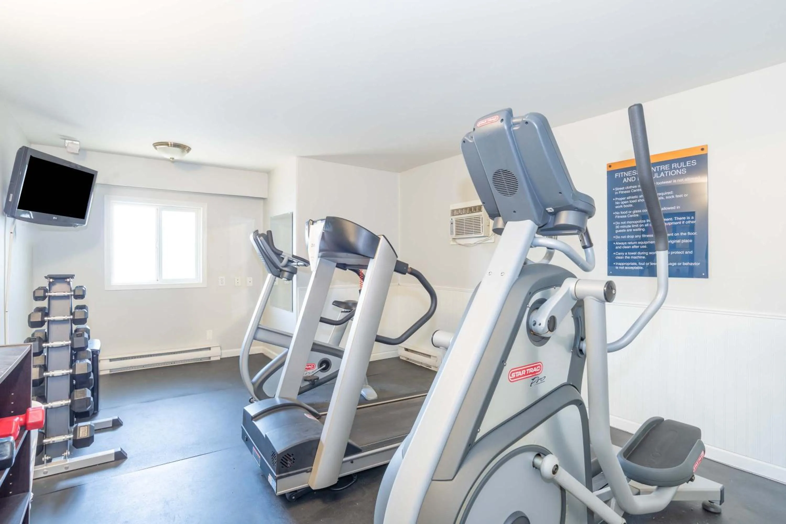 Fitness centre/facilities in Sandman Hotel Terrace
