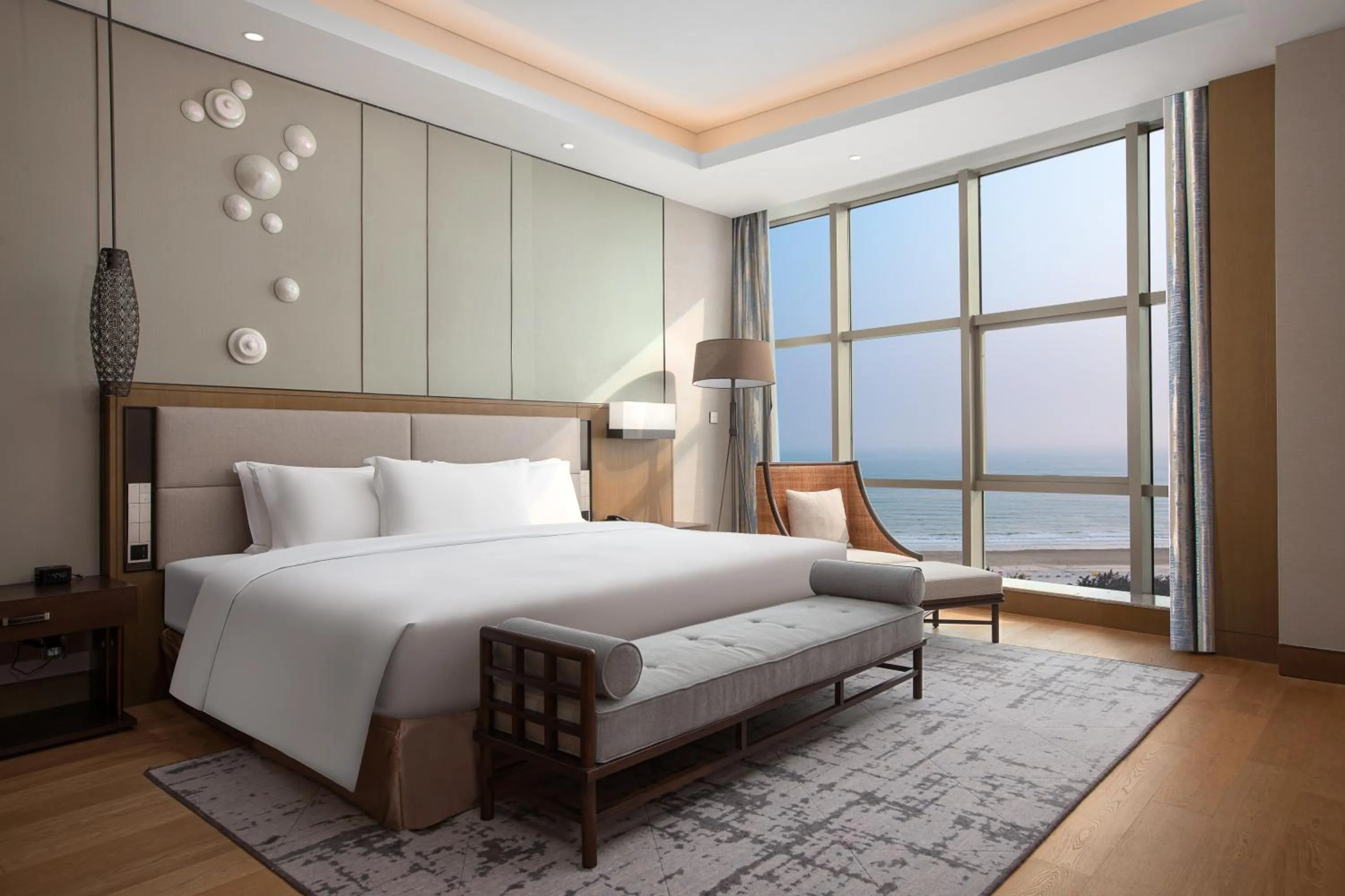 Bedroom, Bed in Crowne Plaza Beihai Silver Beach by IHG