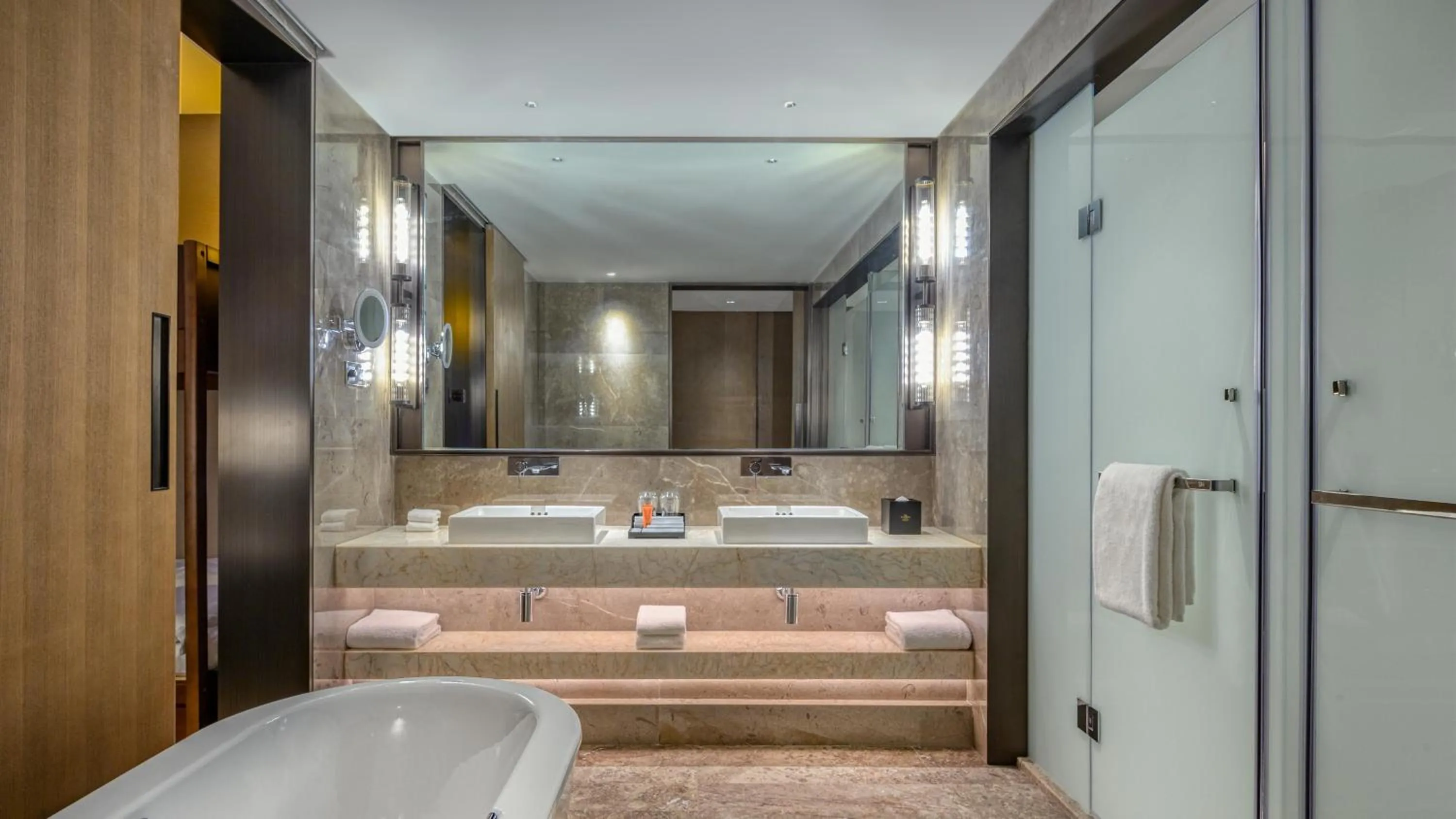 Bath in Crowne Plaza Beihai Silver Beach by IHG