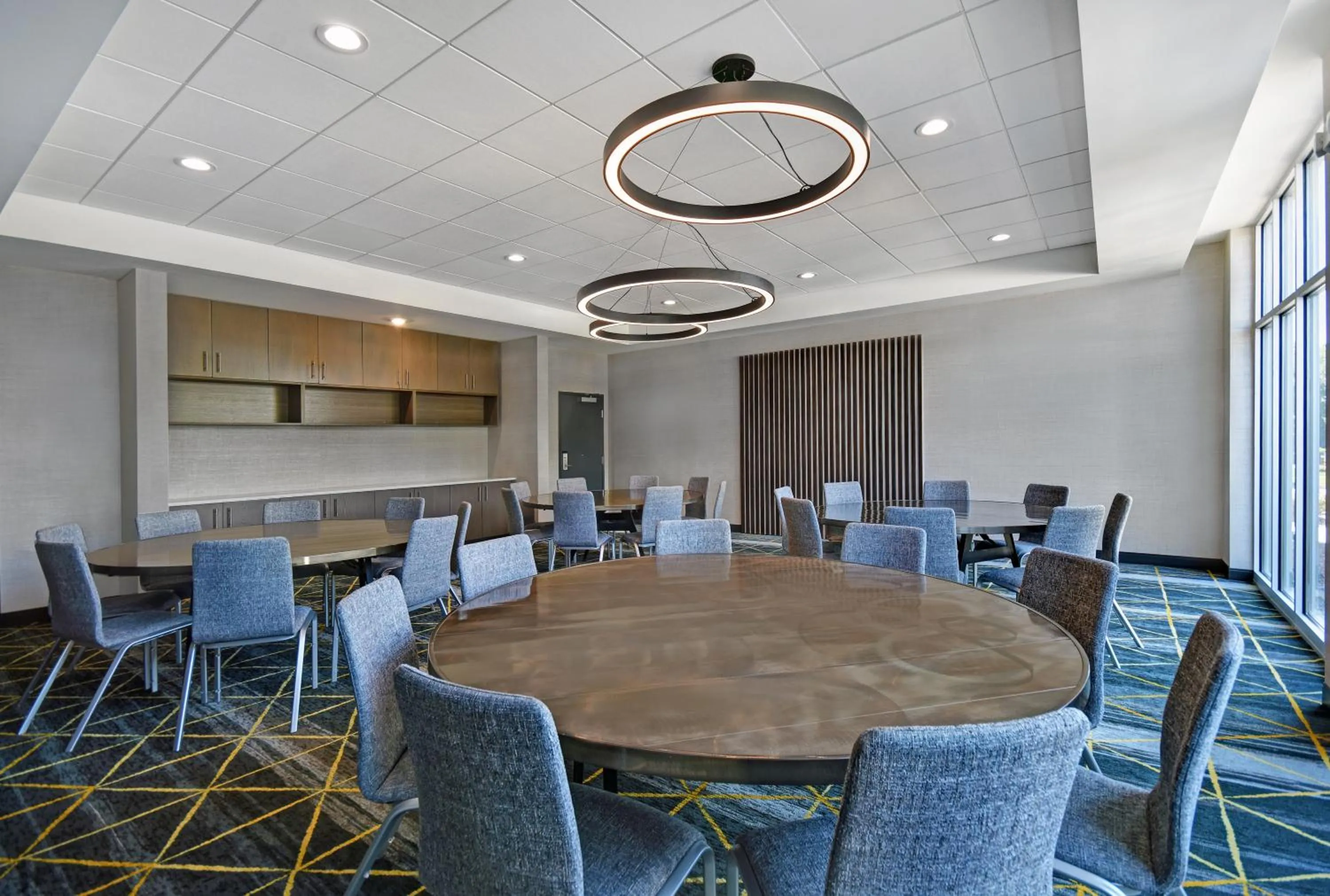 Meeting/conference room in Holiday Inn Grand Rapids North - Walker by IHG