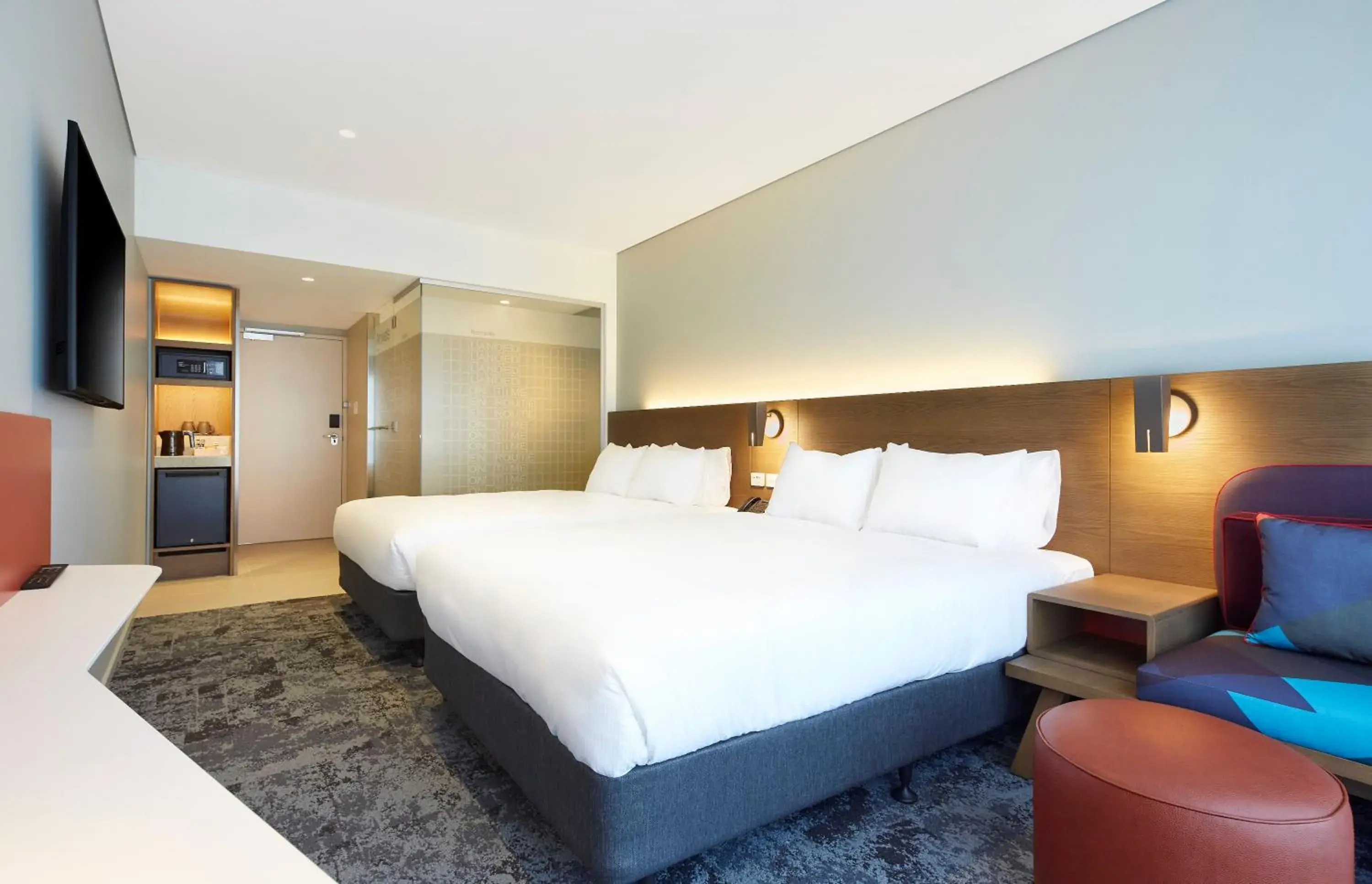 Standard Queen Room with Two Queen Beds - Free Breakfast in Holiday Inn Express Sydney Airport by IHG Standard Queen Room with Two Queen Beds - Free Breakfast in Holiday Inn Express Sydney Airport by IHG