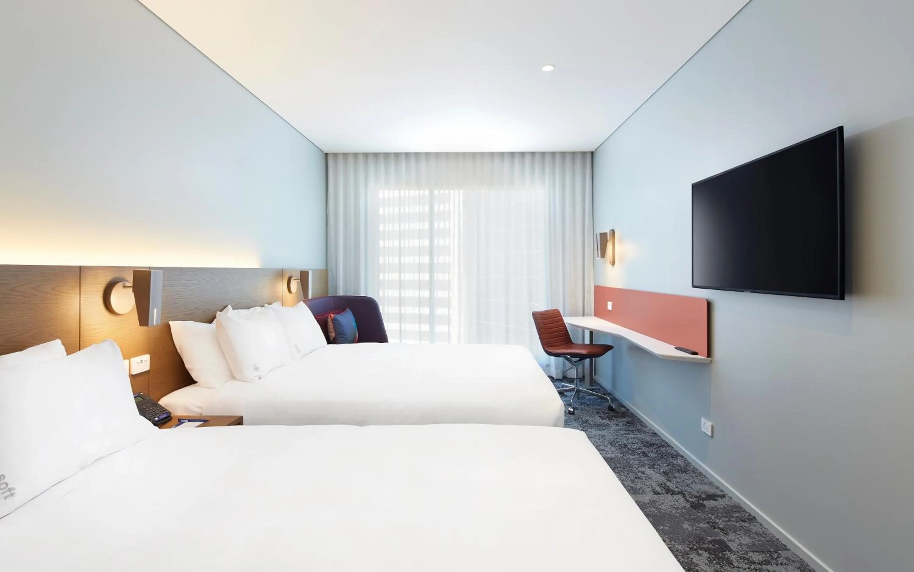 Photo of the whole room, Bed in Holiday Inn Express Sydney Airport by IHG