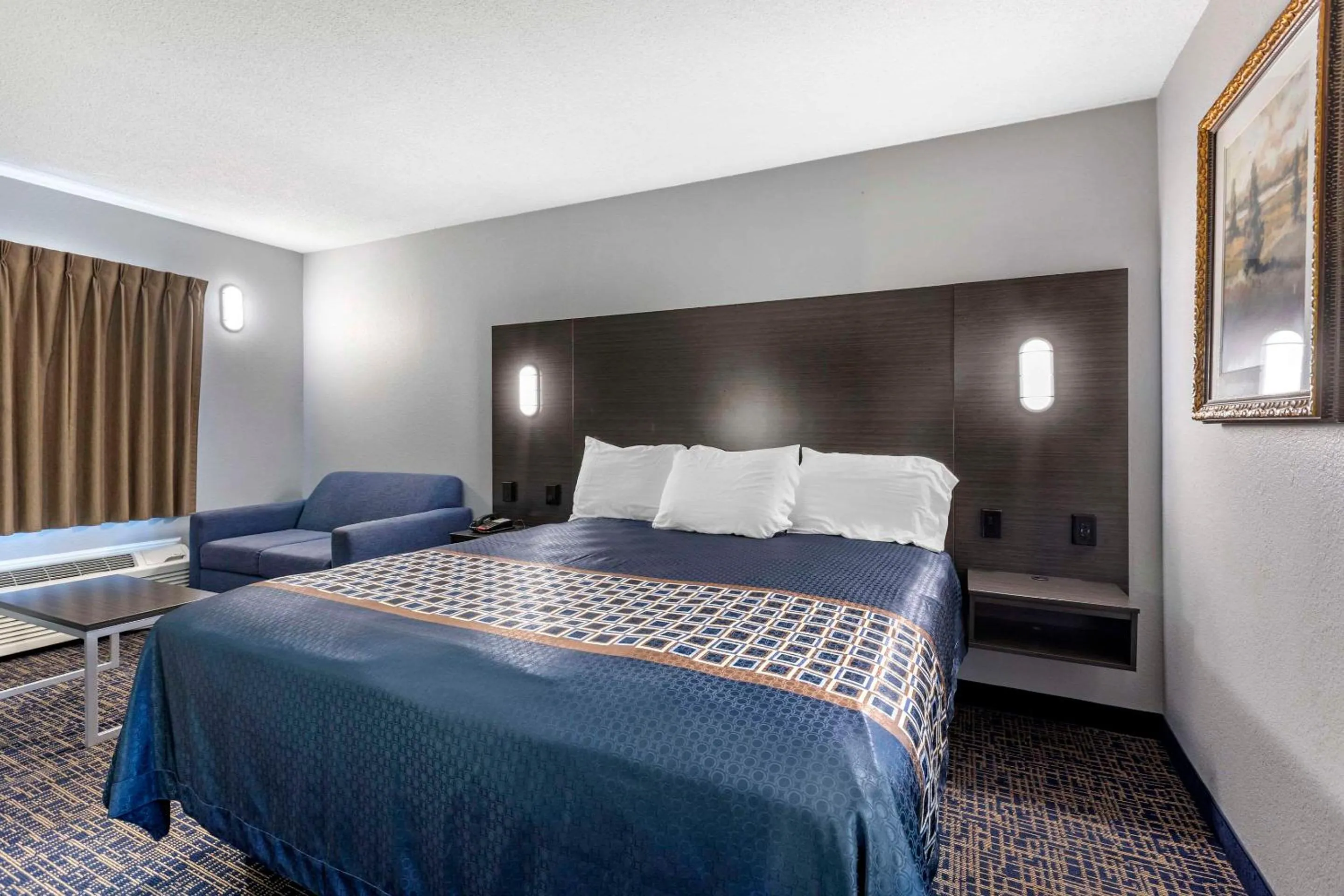 Bedroom, Bed in Rodeway Inn Union