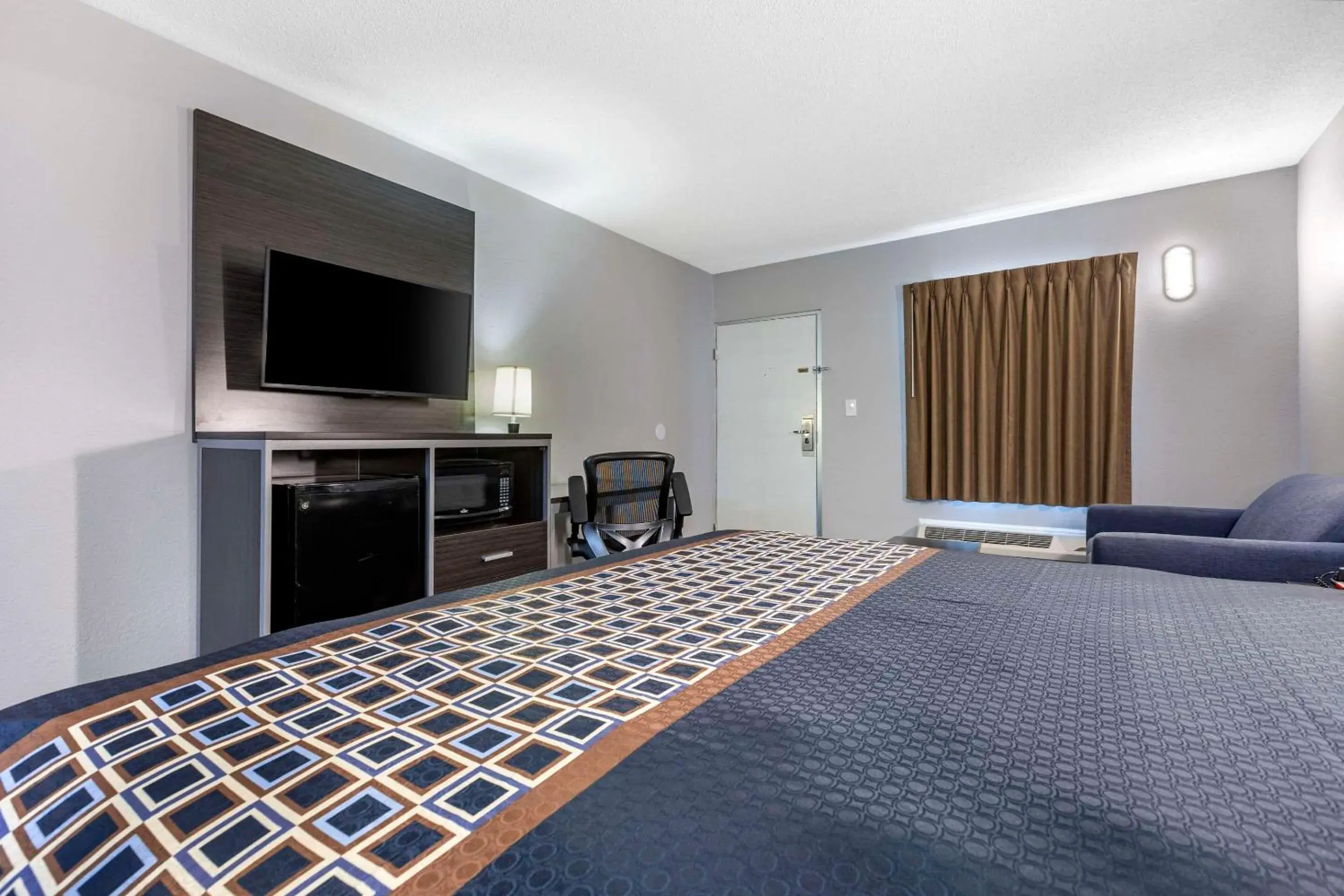 King Room - Non-Smoking in Rodeway Inn Union King Room - Non-Smoking in Rodeway Inn Union