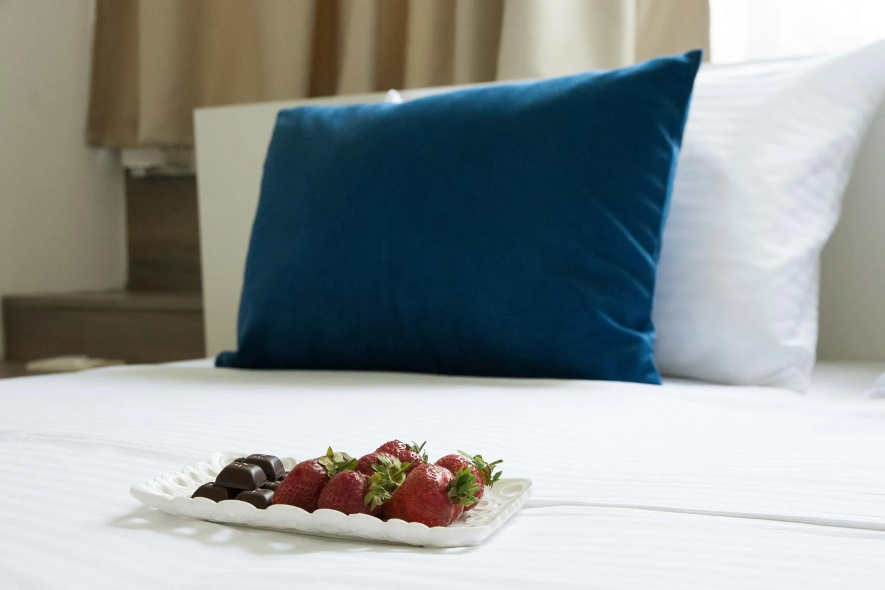 Bedroom, Bed in Omia