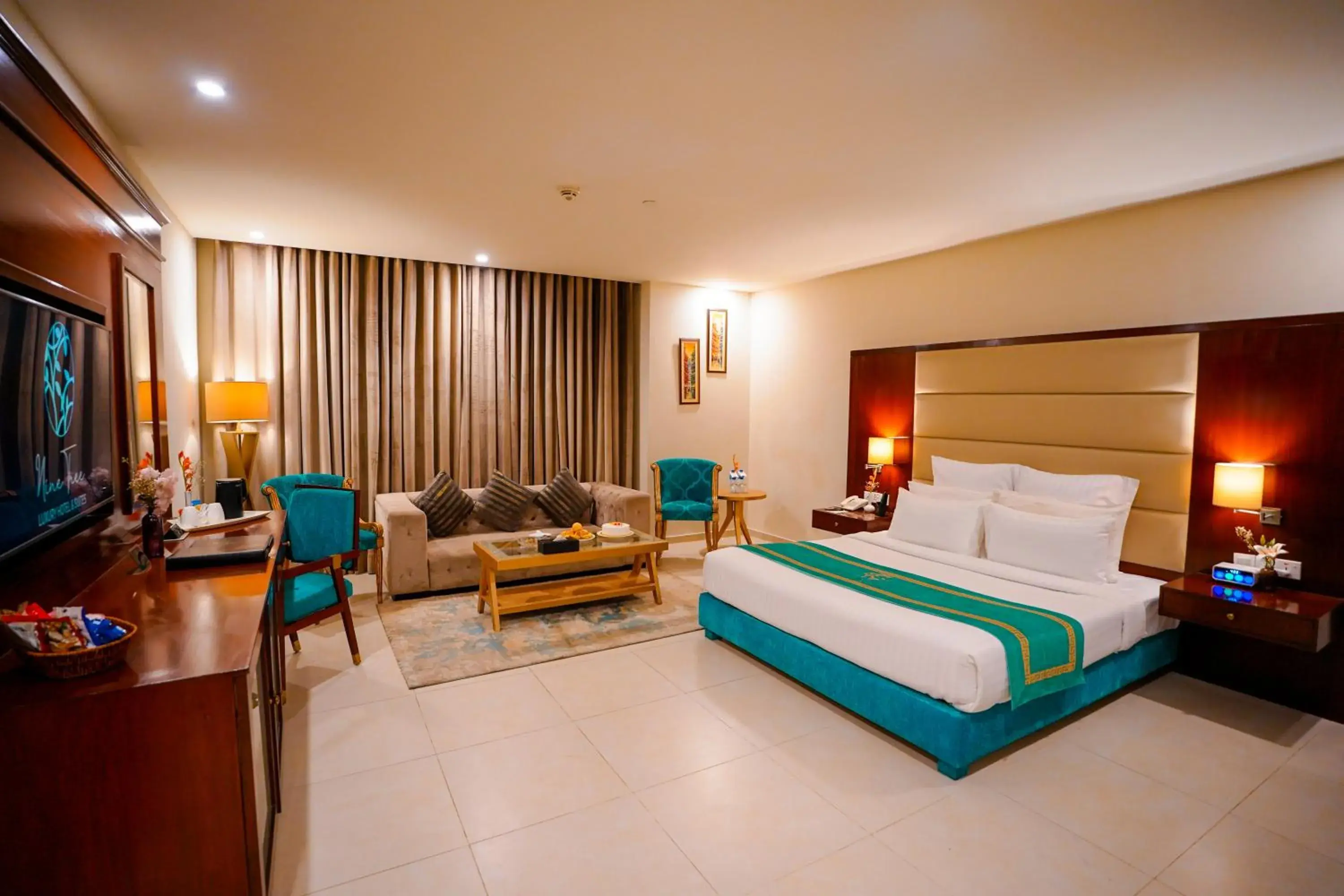 Deluxe Suite in Nine Tree Luxury Hotel & Suites Lahore Deluxe Suite in Nine Tree Luxury Hotel & Suites Lahore