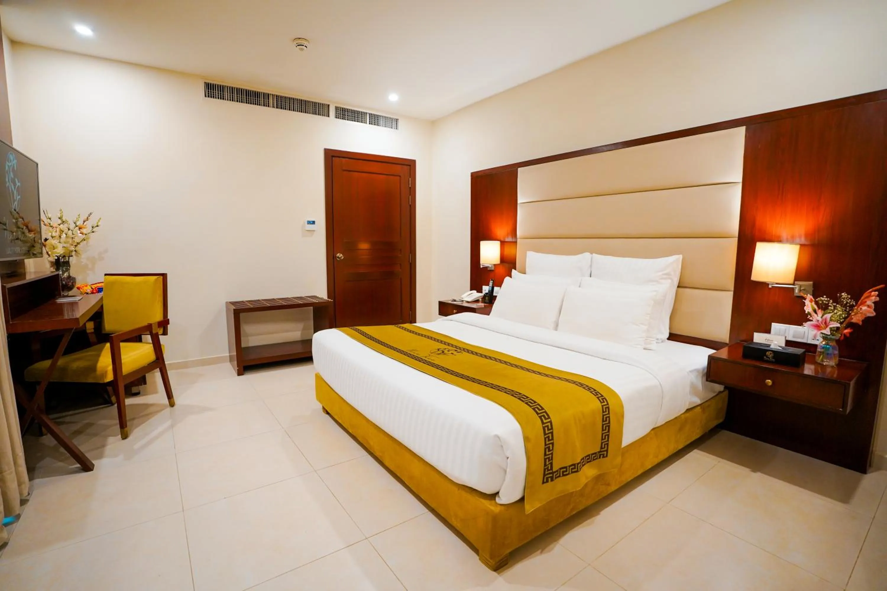 Bedroom, Bed in Nine Tree Luxury Hotel & Suites Lahore