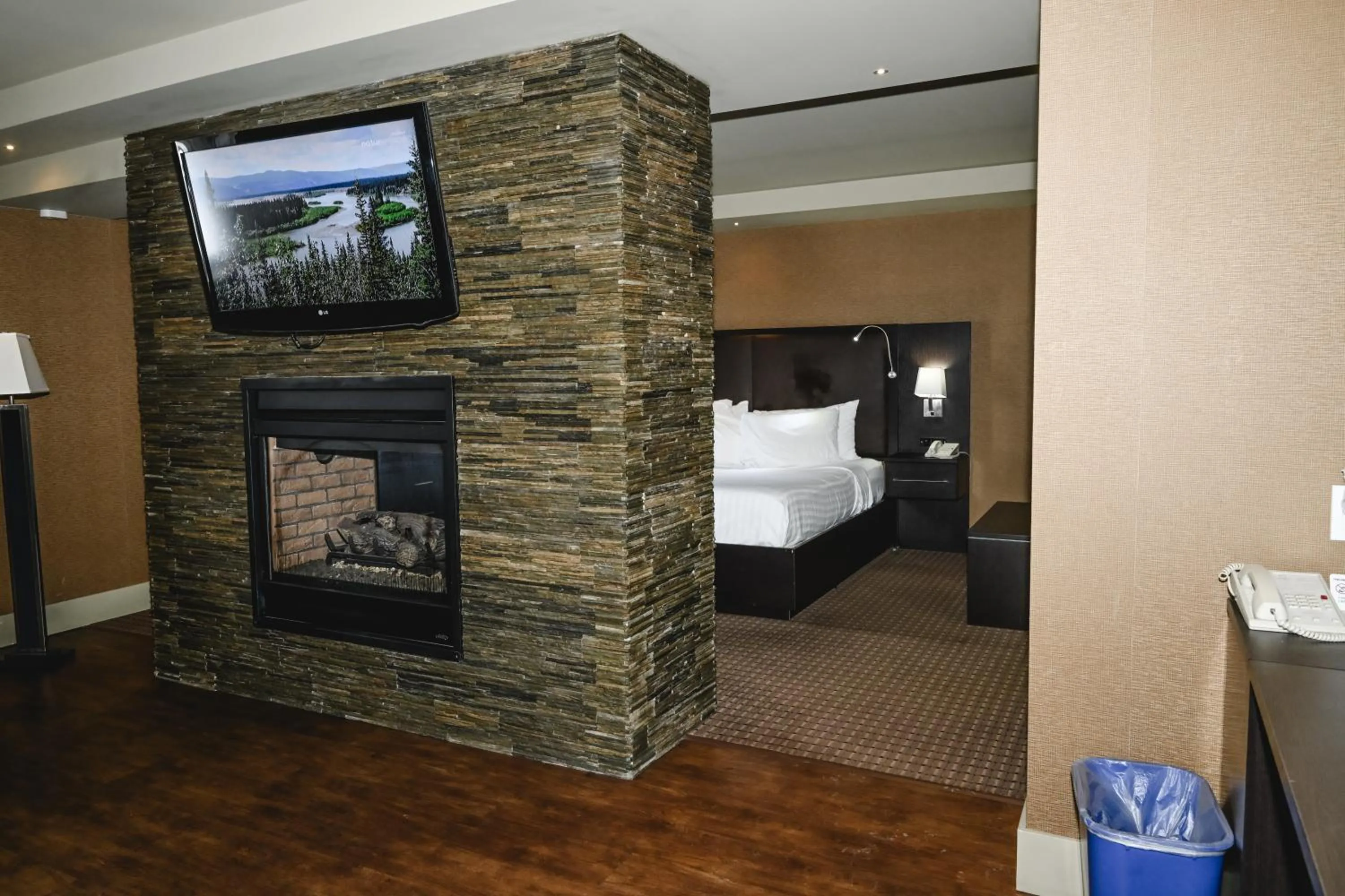 Bed in Quality Hotel & Conference Centre