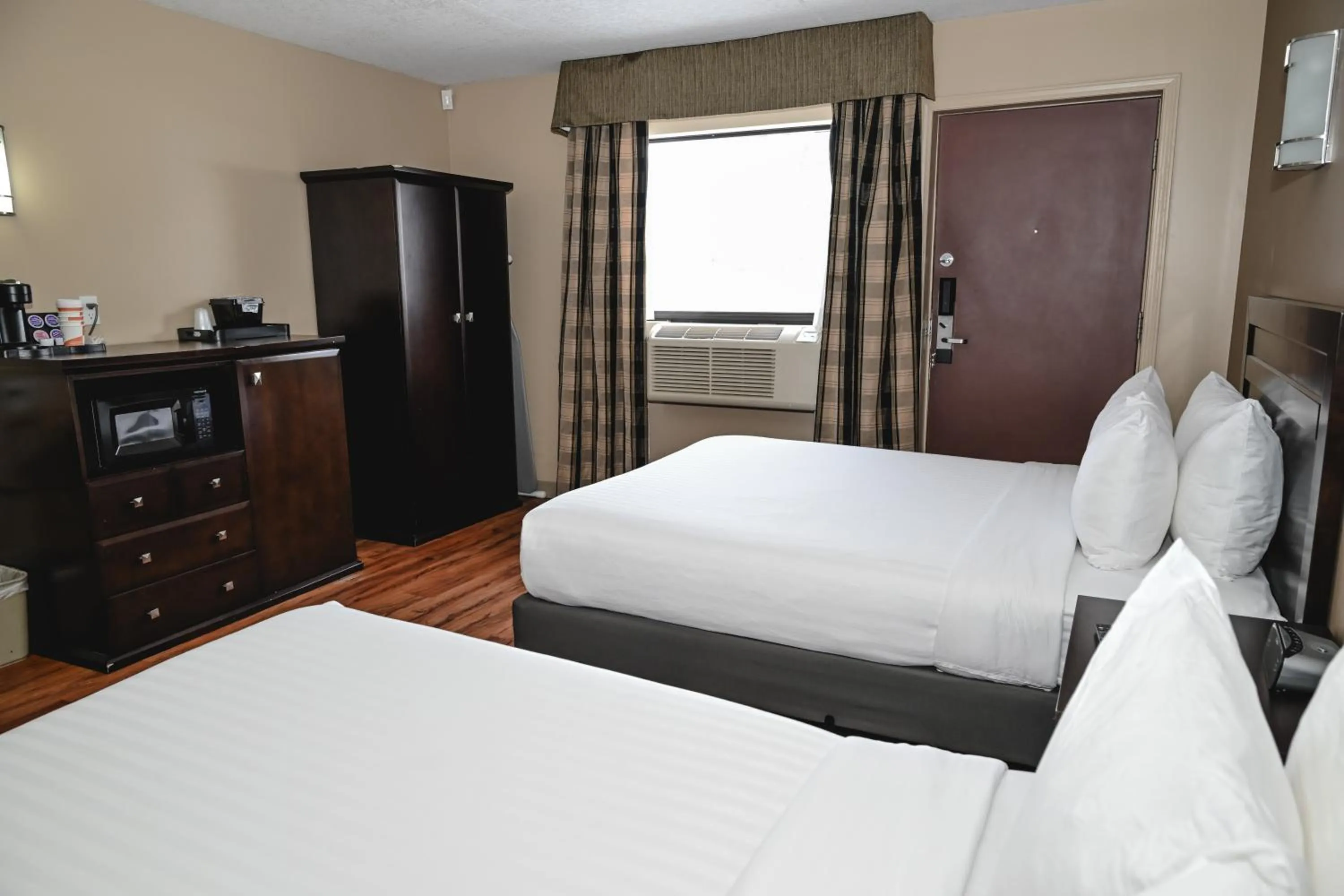 Bed in Quality Hotel & Conference Centre