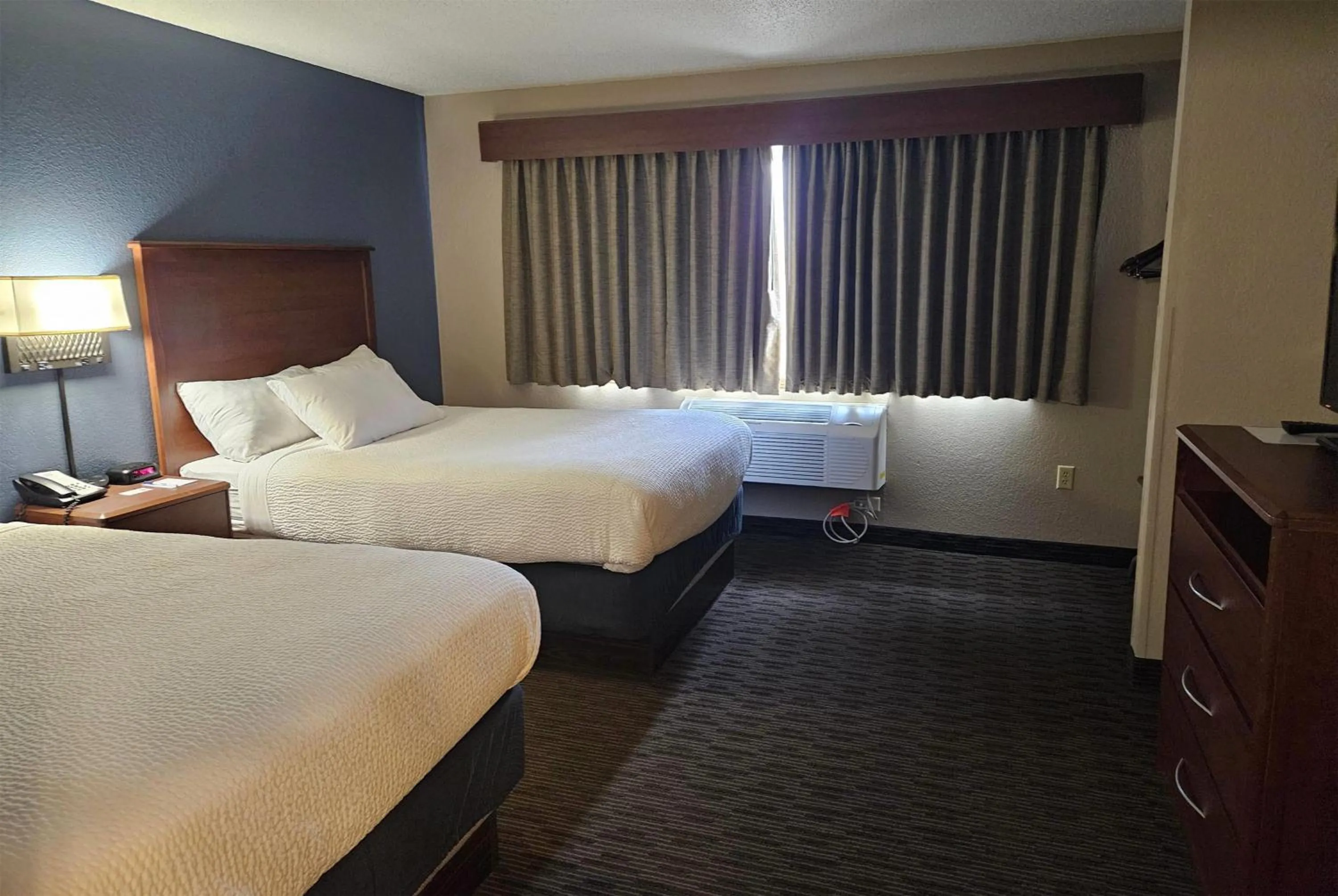 Photo of the whole room, Bed in AmericInn by Wyndham Marshall