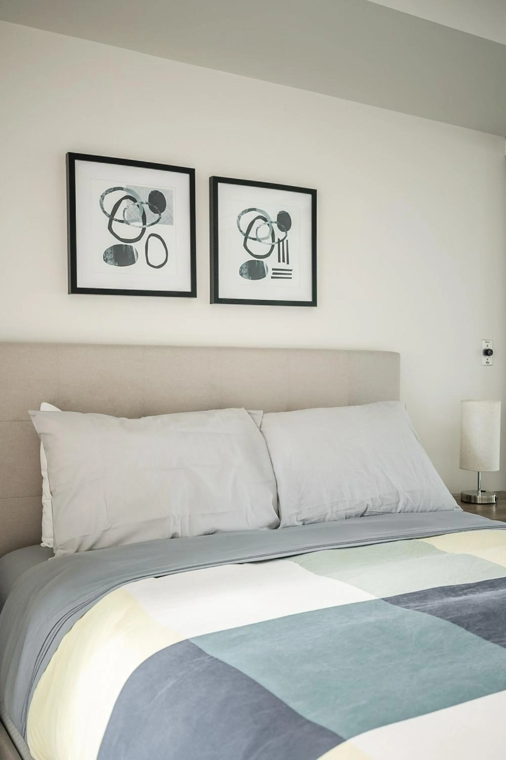 Bed in GLOBALSTAY Magnificent Condos in DT