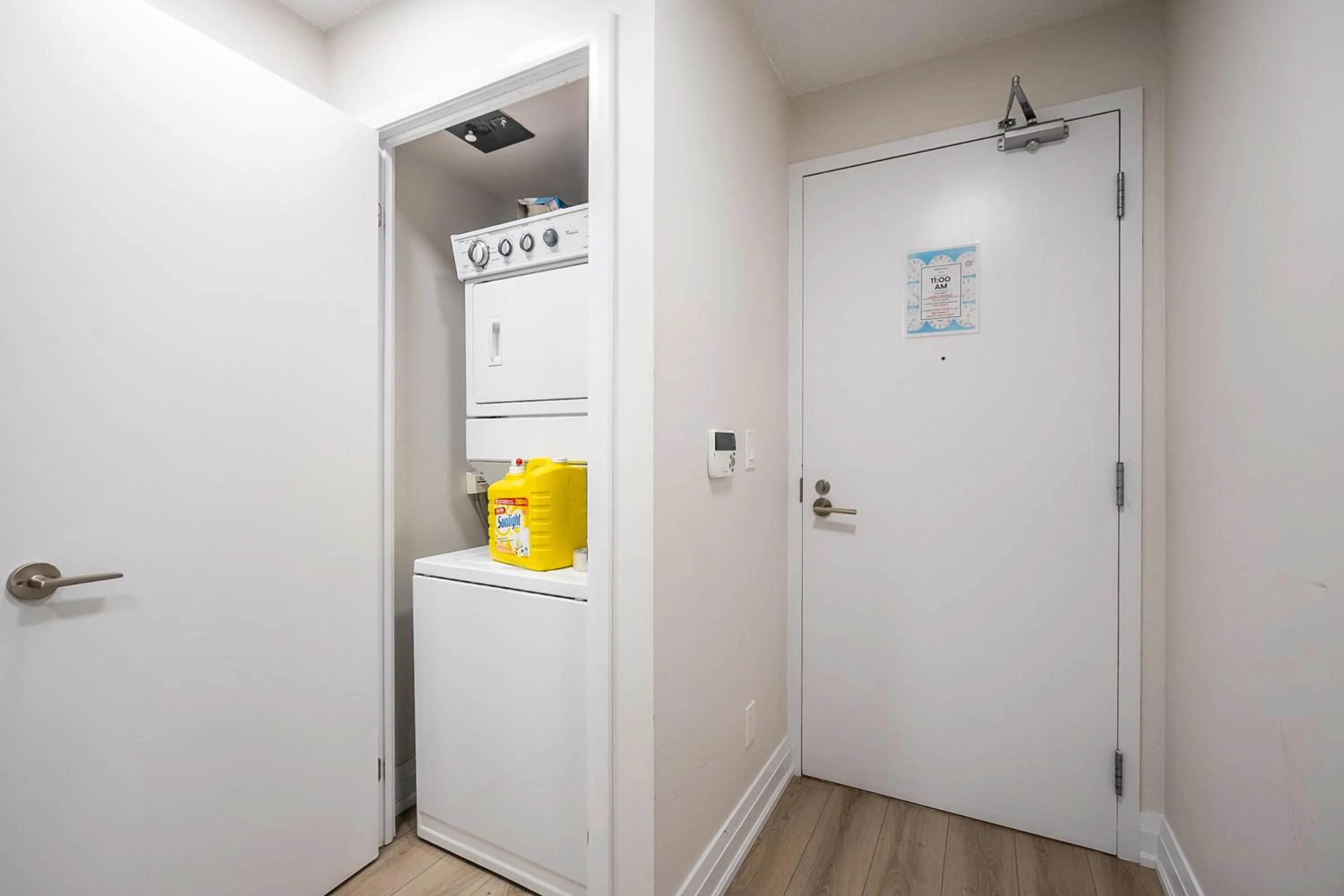 laundry in GLOBALSTAY Magnificent Condos in DT