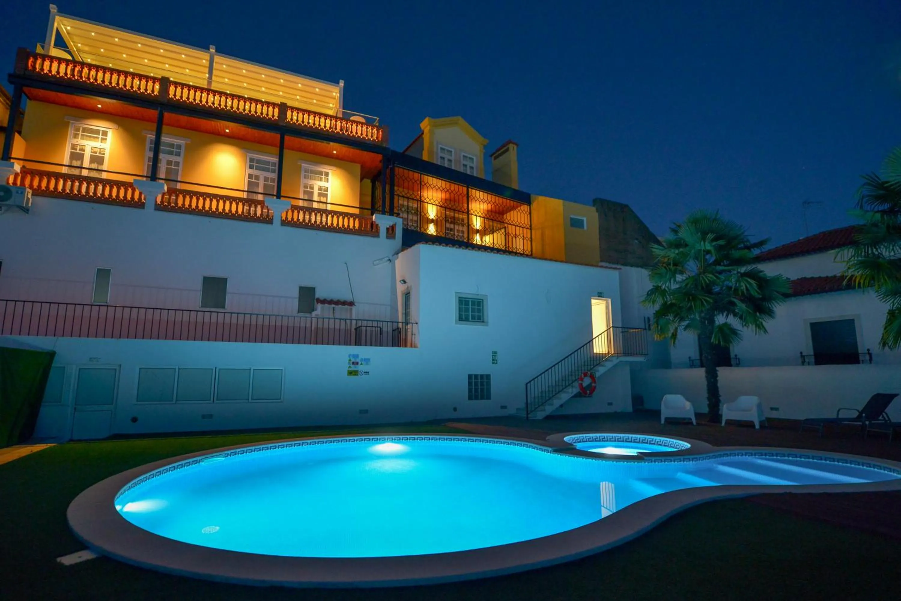 Property building in O Paço - Vintage Suites