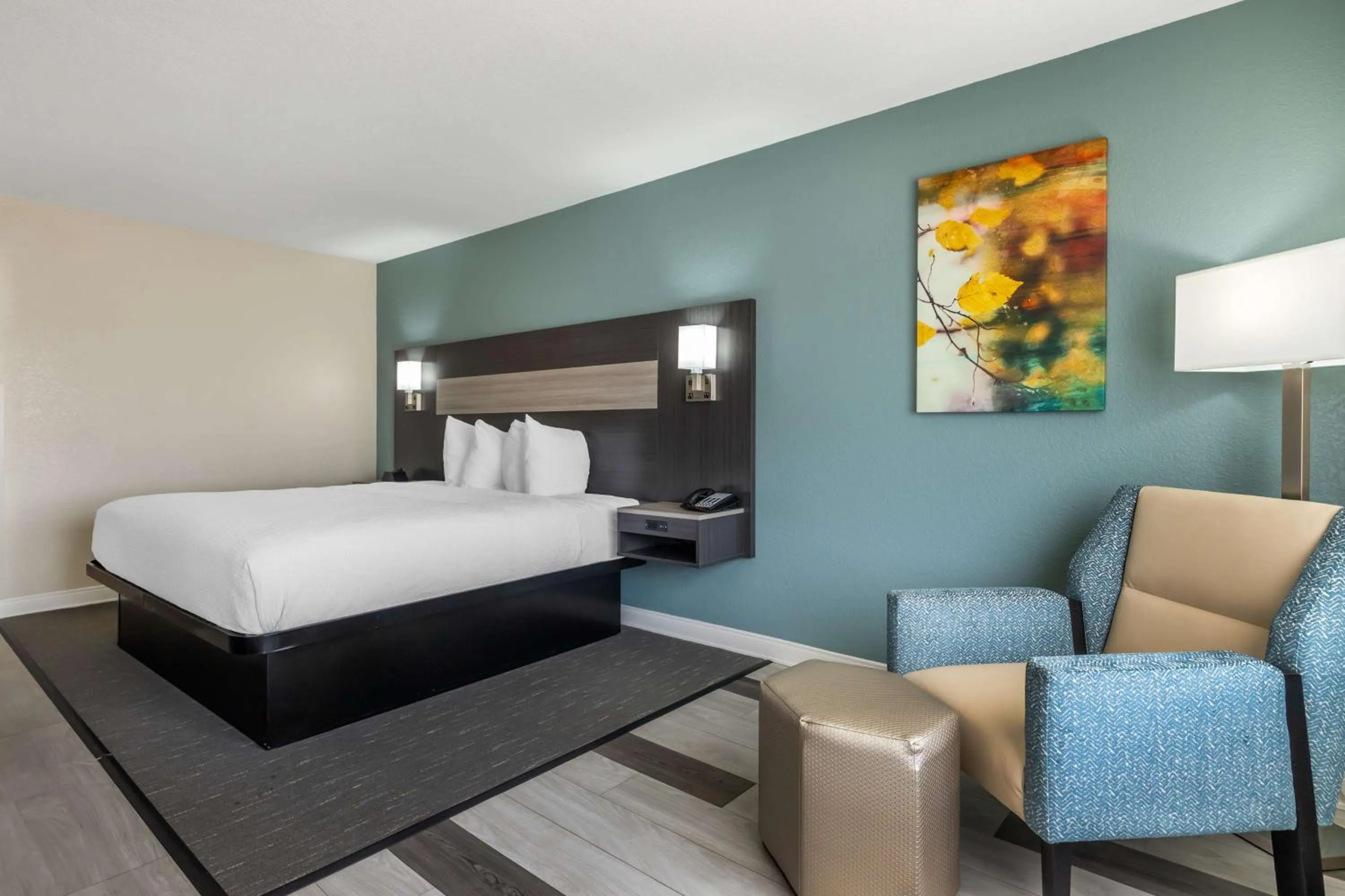 Bedroom, Bed in Best Western Prime Inn & Suites