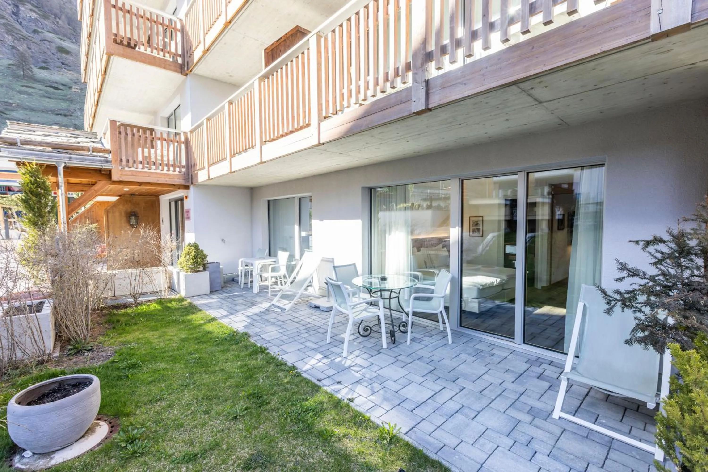 Patio in Naco Aparthotel by Arca Spa