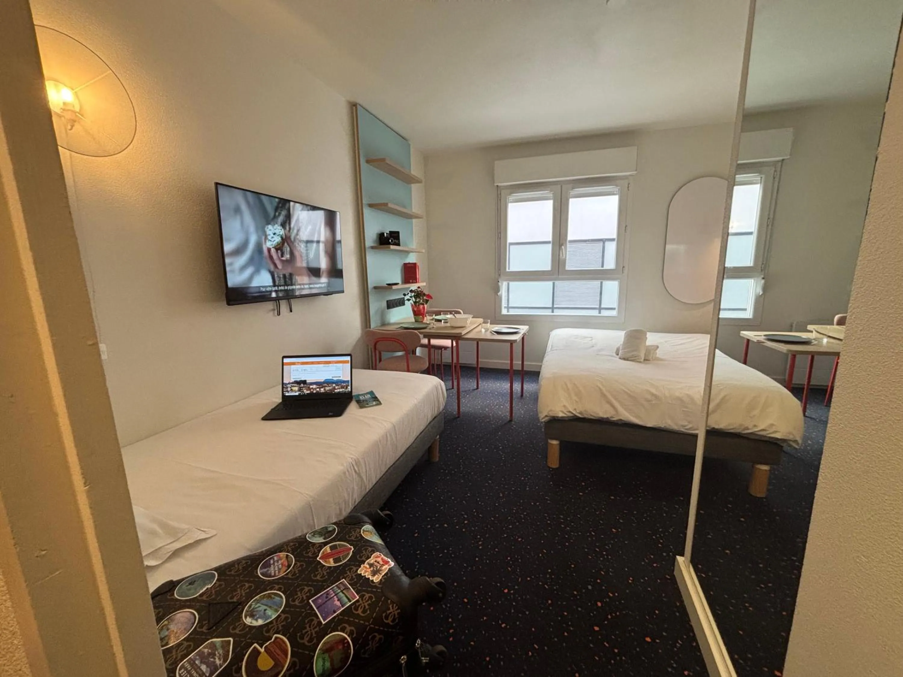 Bed in Hôtel et Résidence Les Lauréades Clermont-Ferrand Centre Jaude