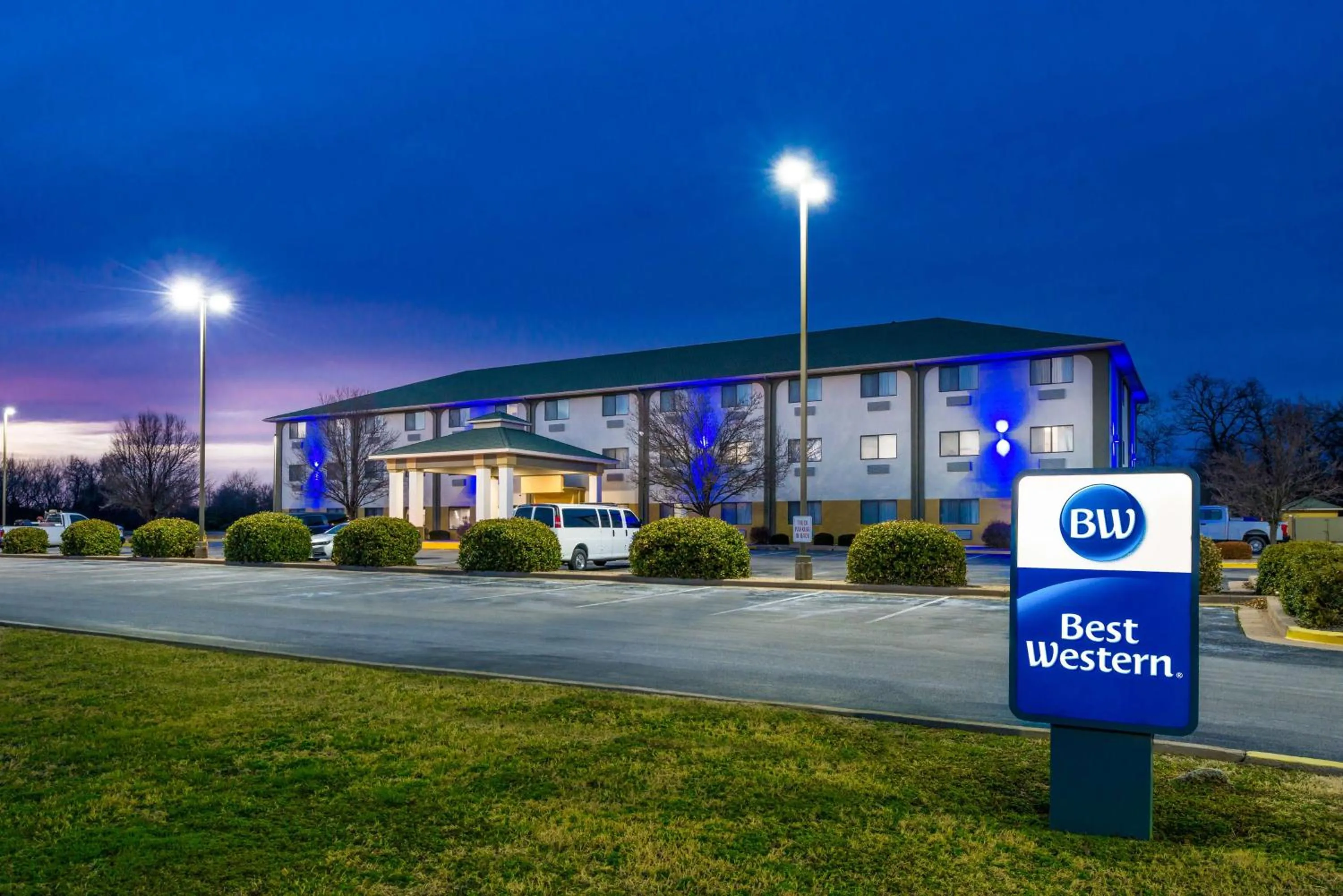 Property building in Best Western Big Spring Lodge