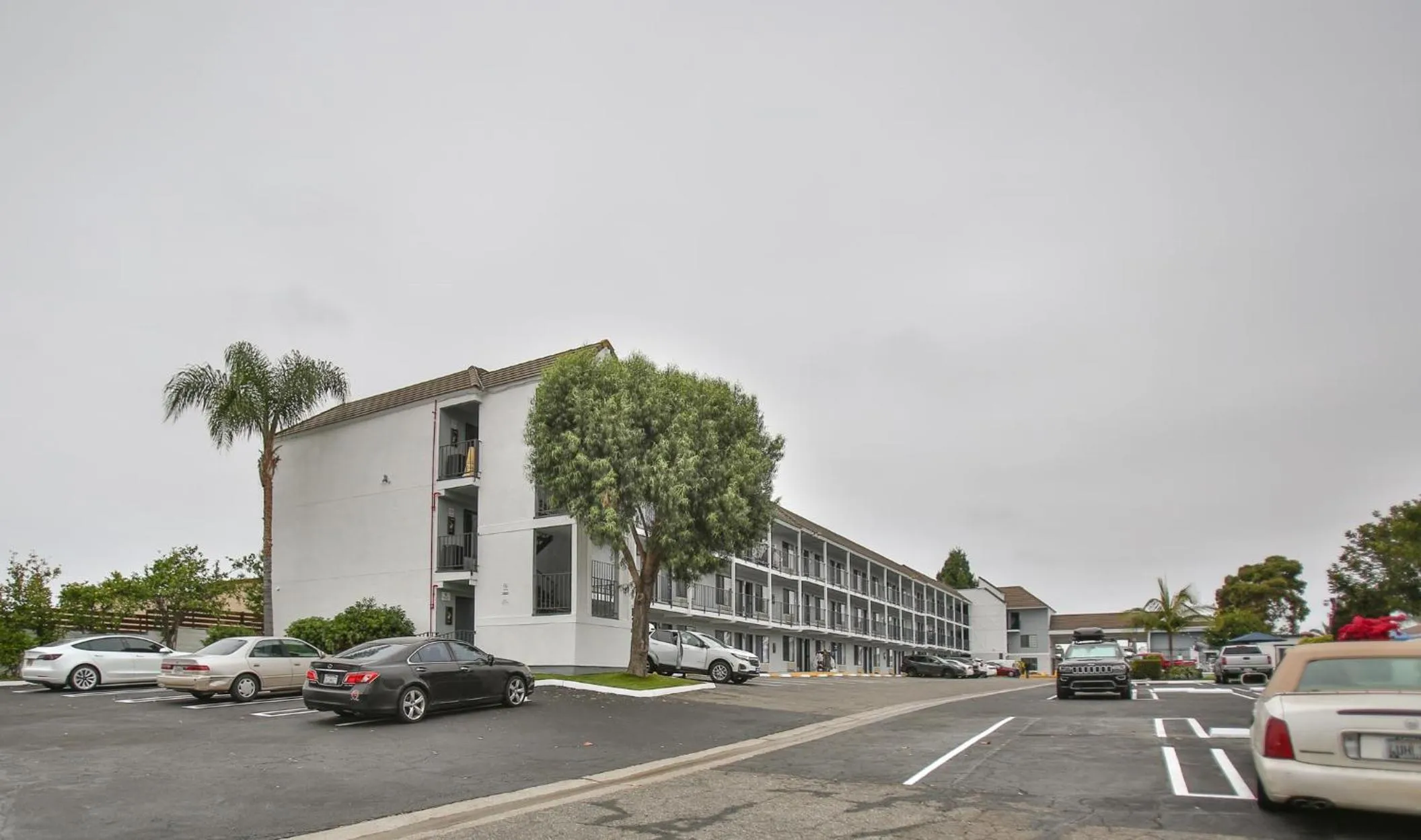 Property building in Best Western Surf City