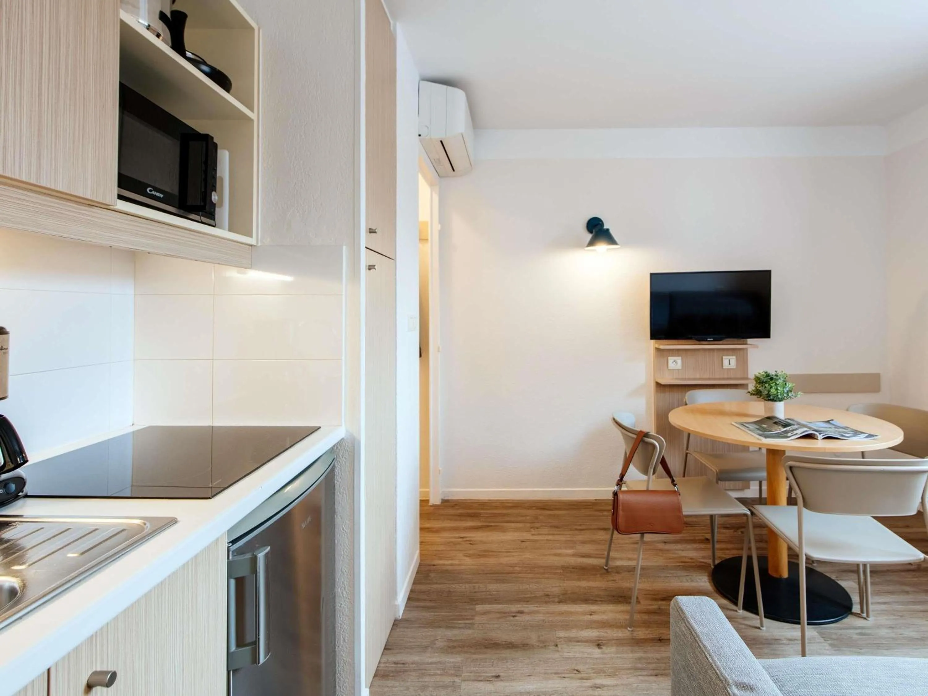 One-Bedroom Apartment (4 Adults) in Aparthotel Adagio Access Marseille Prado Périer