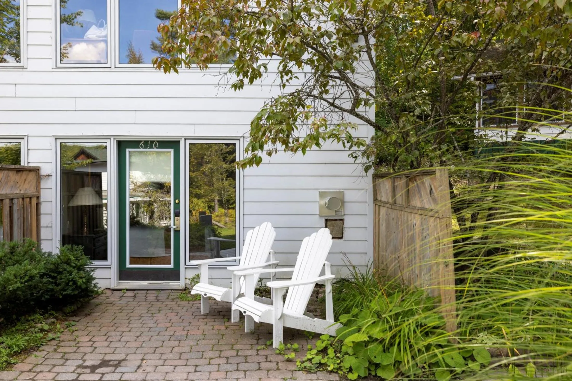 Patio in Sherwood Inn
