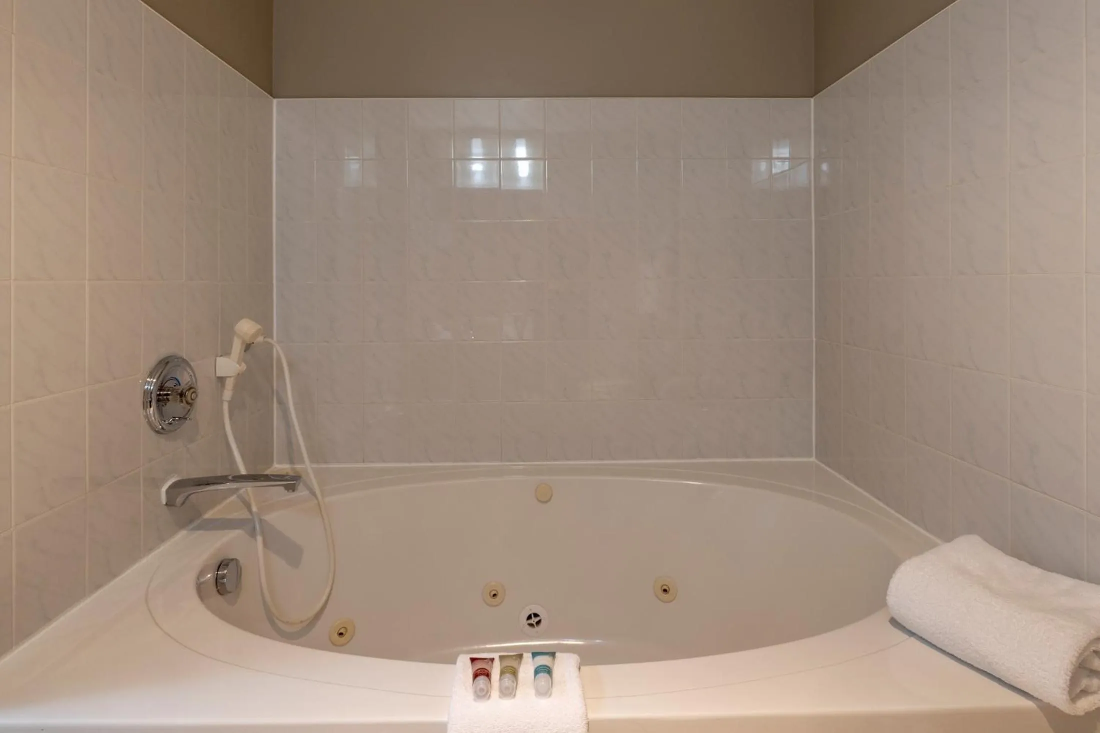 Bathroom in Sherwood Inn