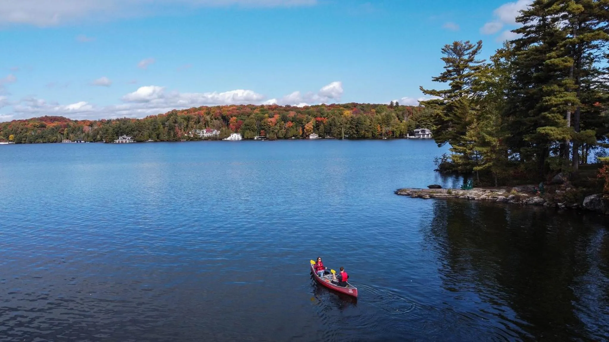 Canoeing in Sherwood Inn