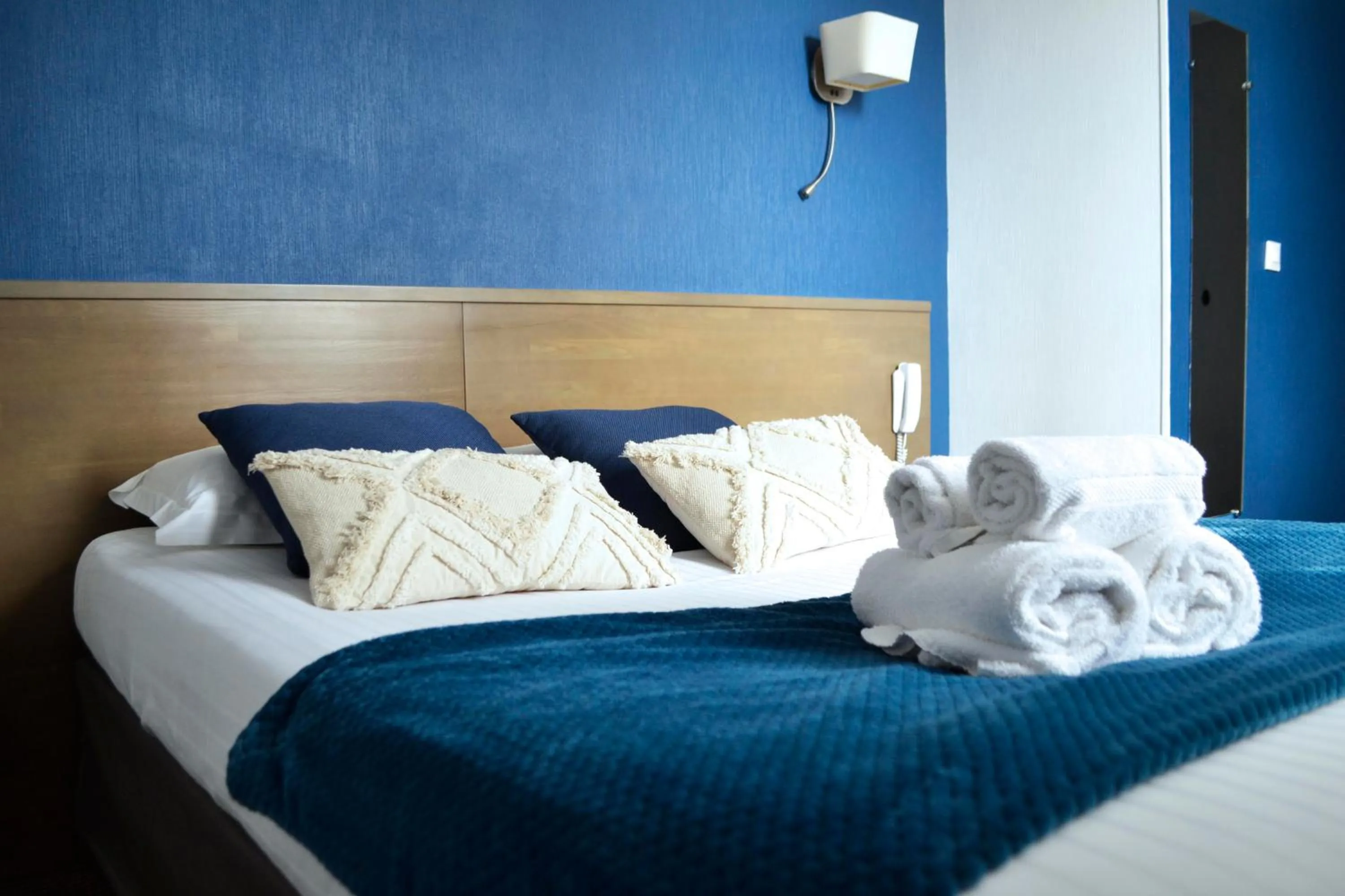 Bed in Brit Hotel Le Surcouf