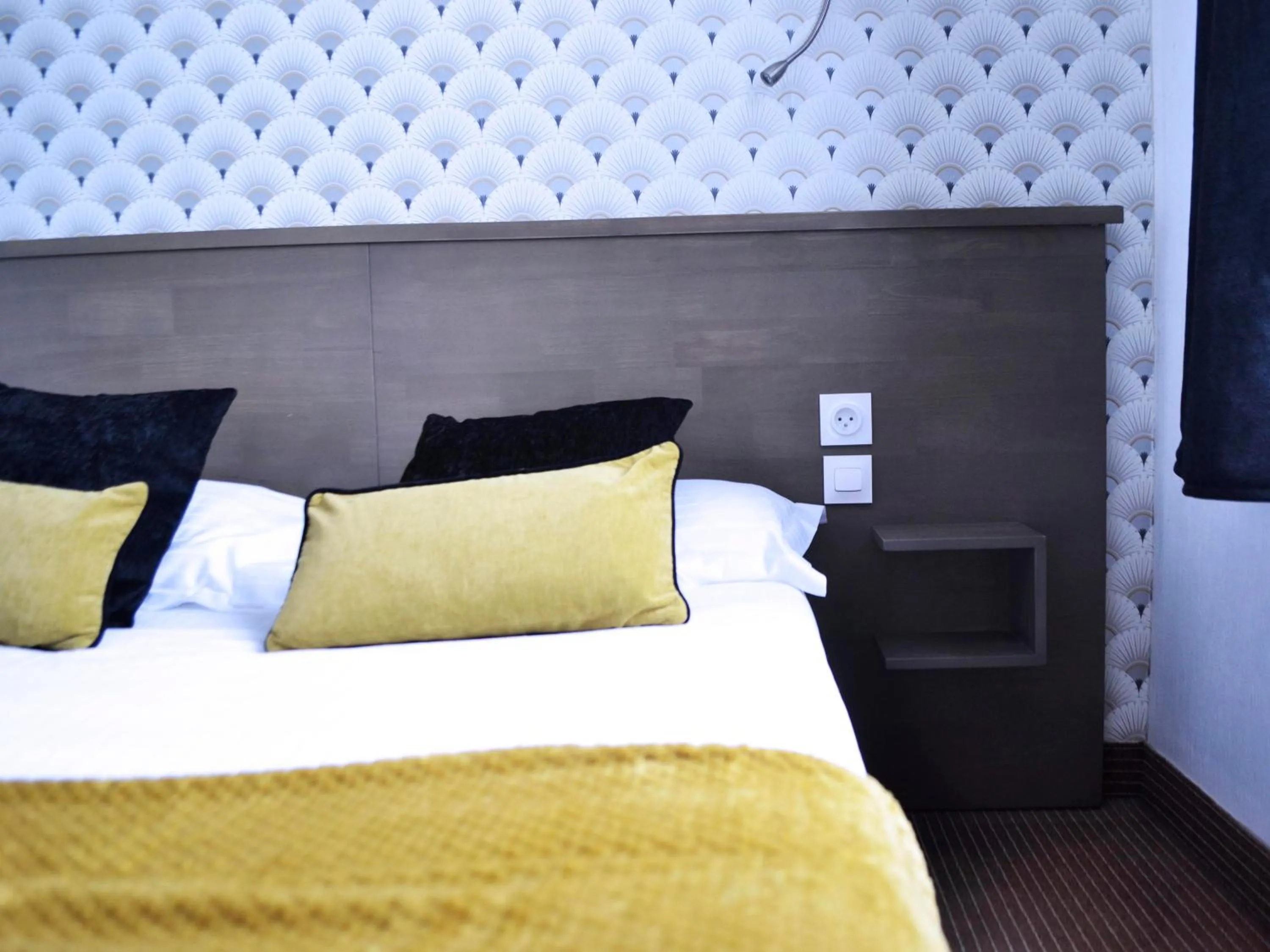 Bed in Brit Hotel Le Surcouf