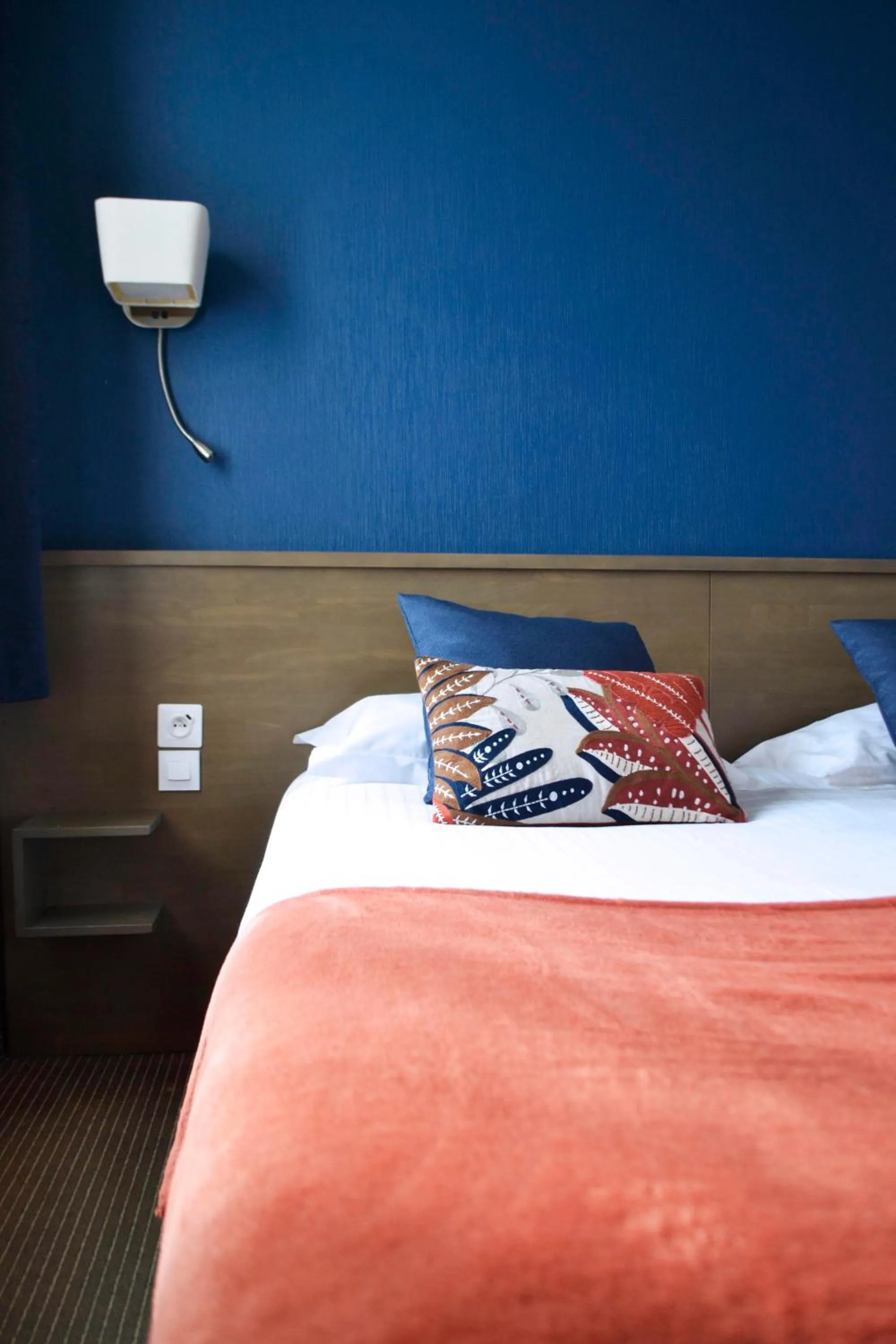 Bed in Brit Hotel Le Surcouf