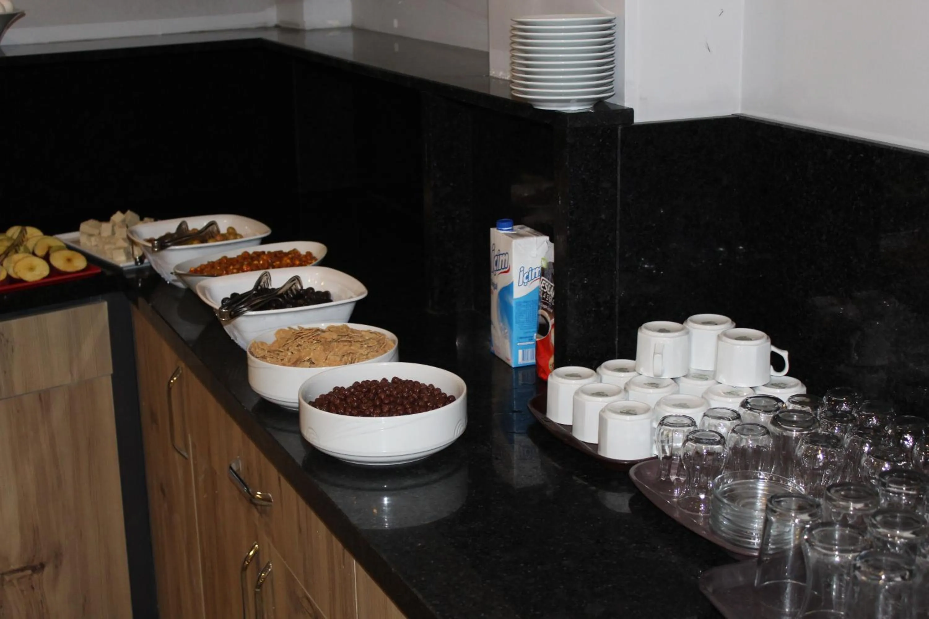 Breakfast in The Reina Hotel