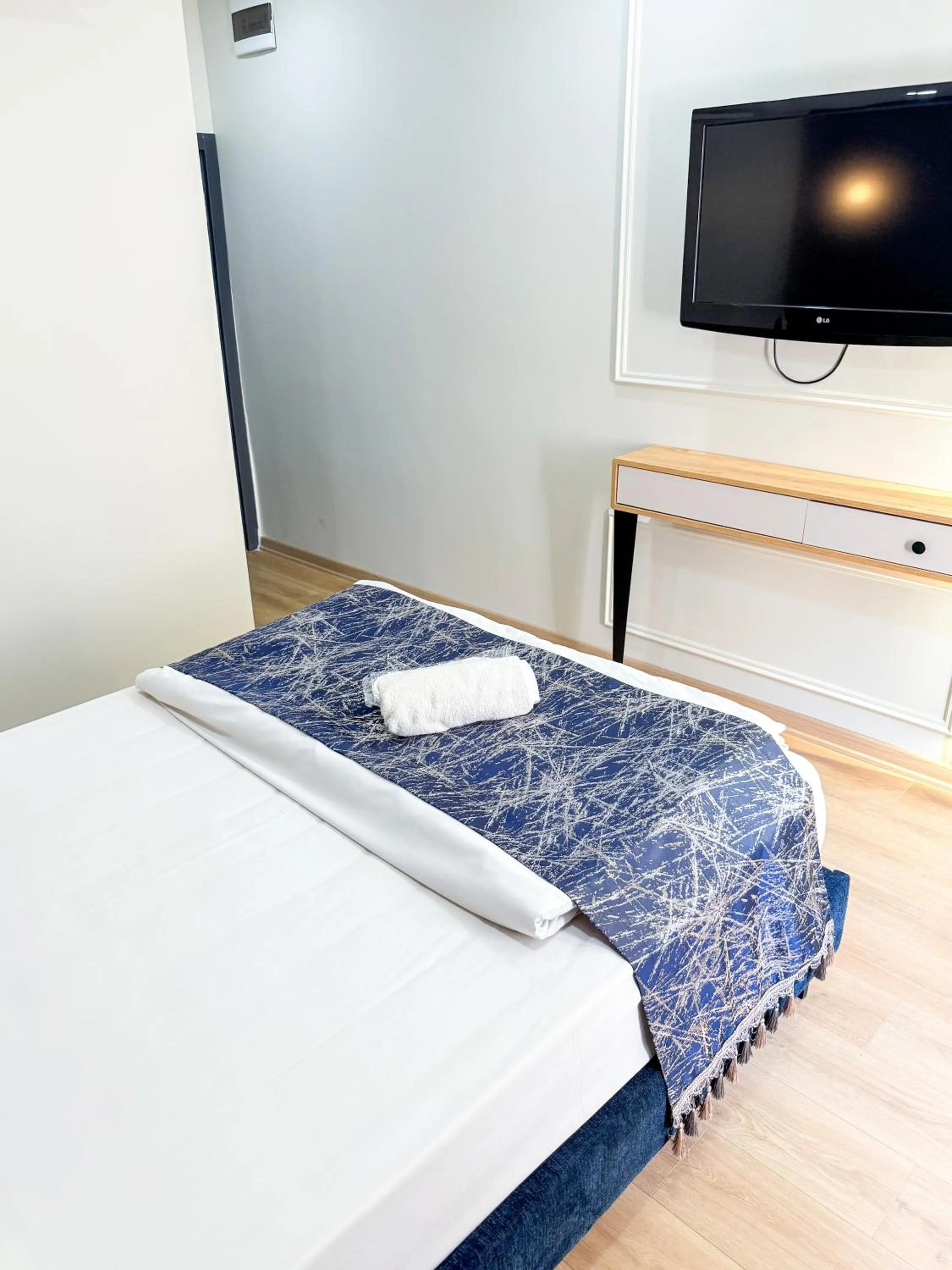 Bed in The Reina Hotel