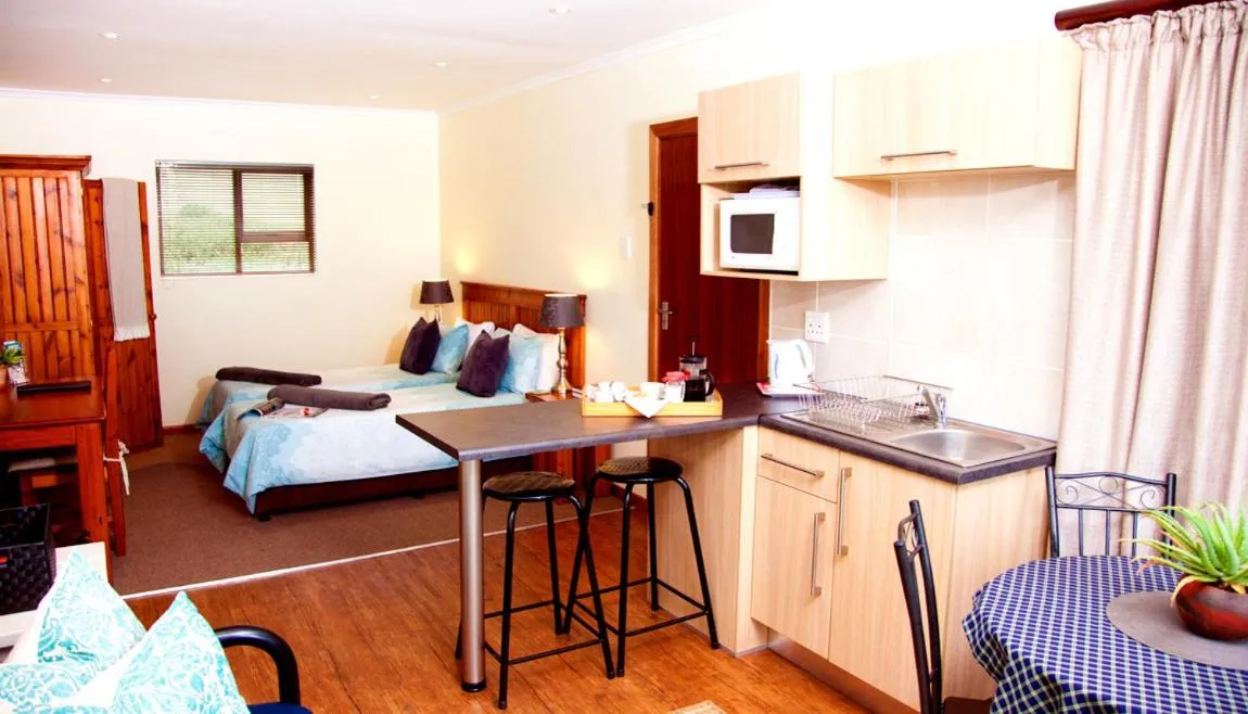 WarmKaros Bed & Breakfast