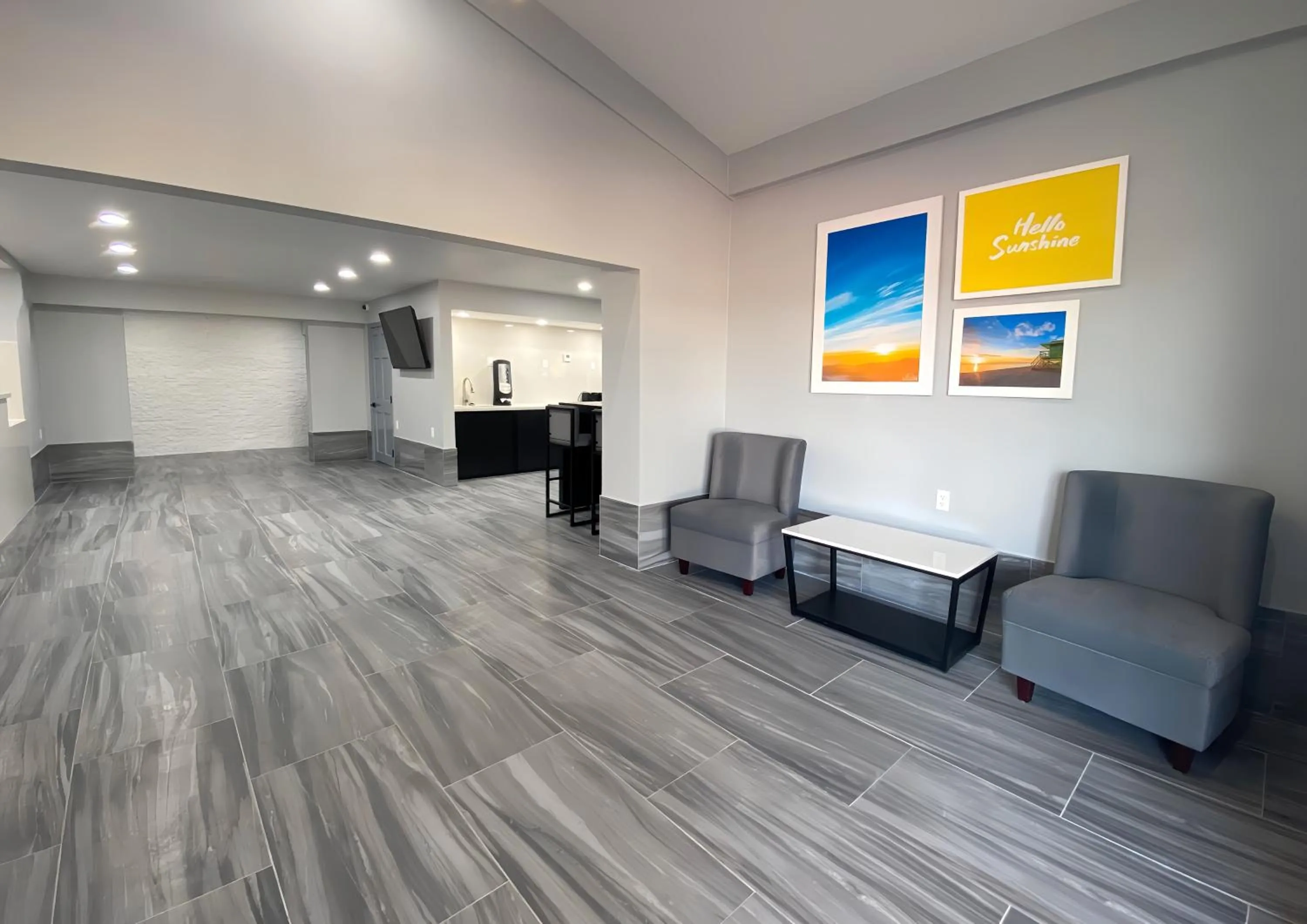Lobby or reception in Days Inn & Suites by Wyndham Texas City