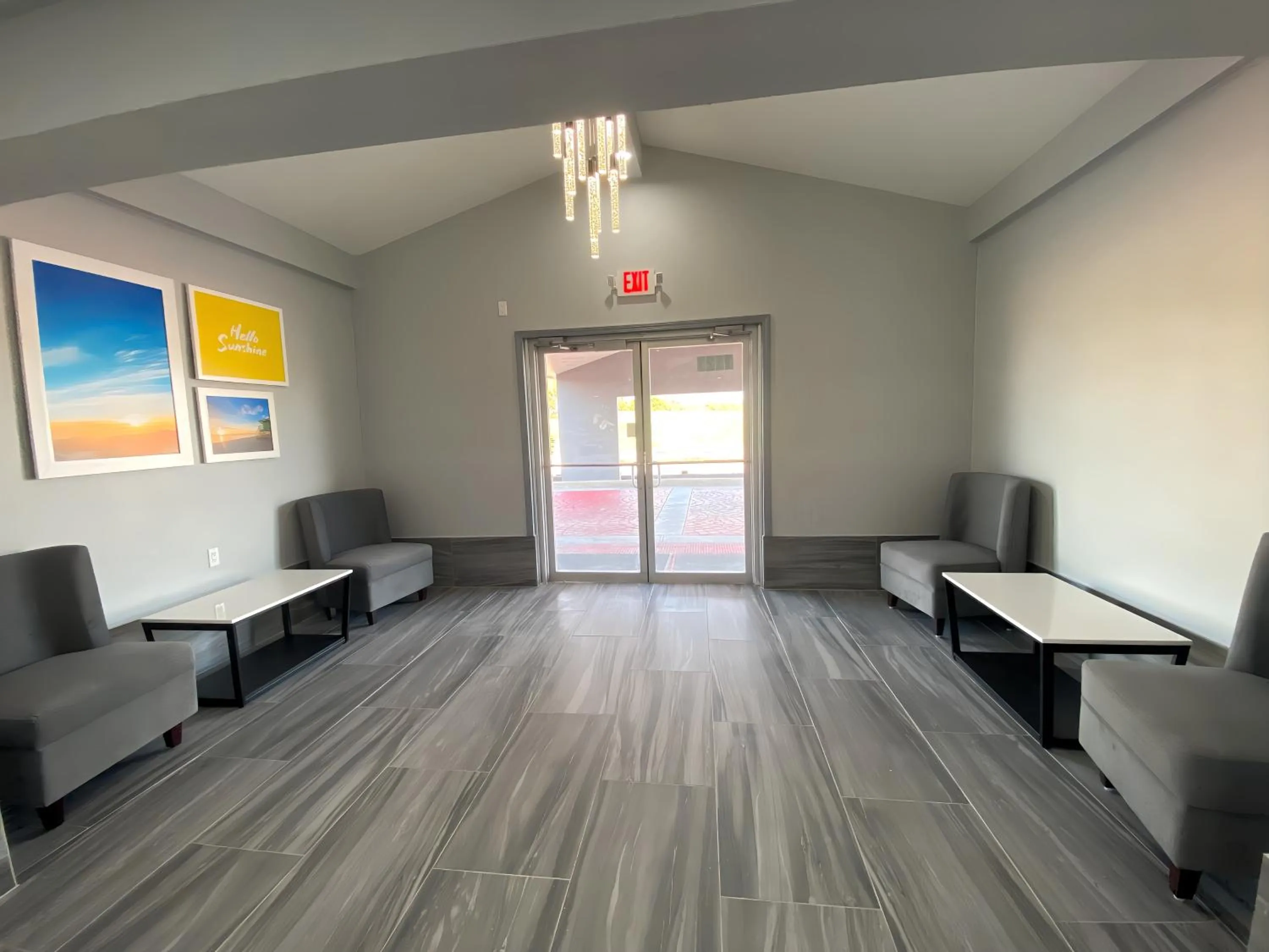 Seating area in Days Inn & Suites by Wyndham Texas City