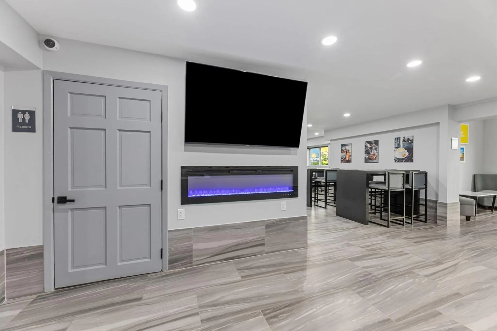 Days Inn & Suites by Wyndham Texas City