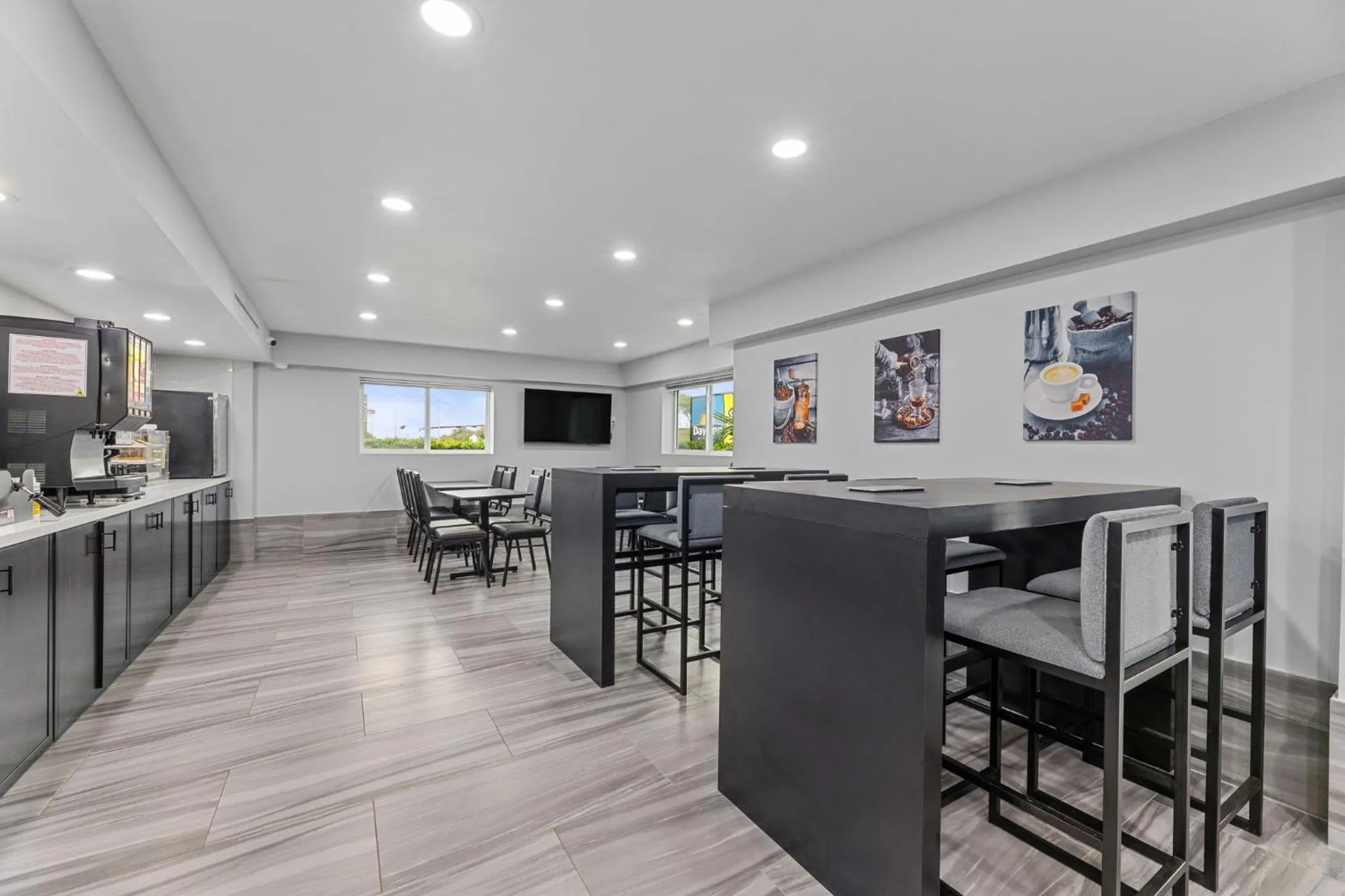 Breakfast in Days Inn & Suites by Wyndham Texas City