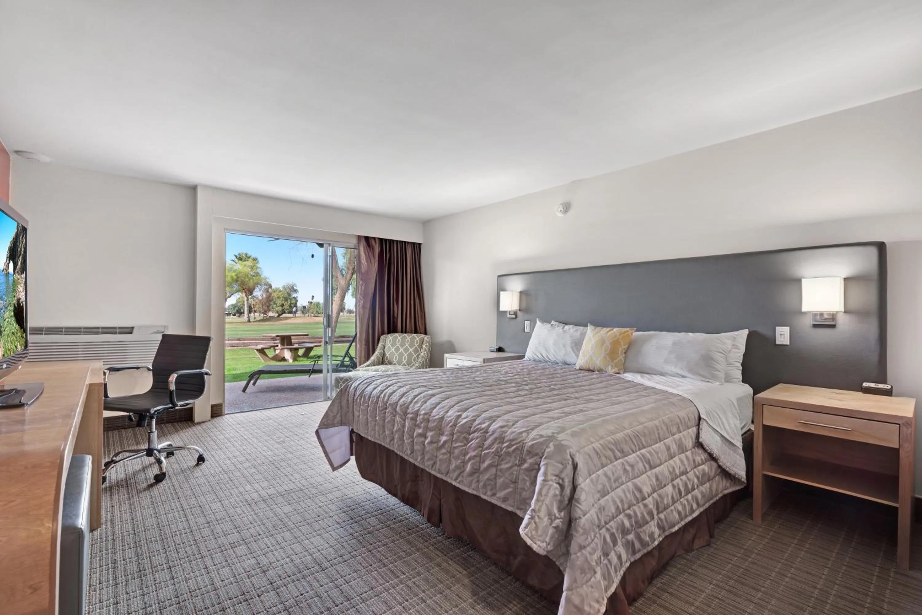 Photo of the whole room in Ramada by Wyndham Holtville