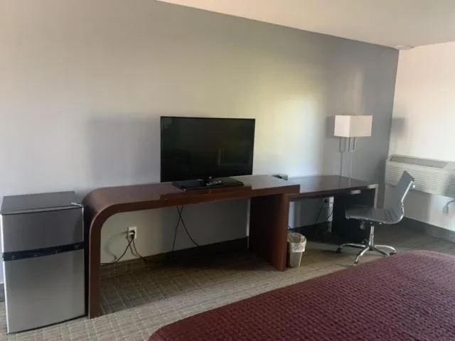 TV/Entertainment Center in Ramada by Wyndham Holtville