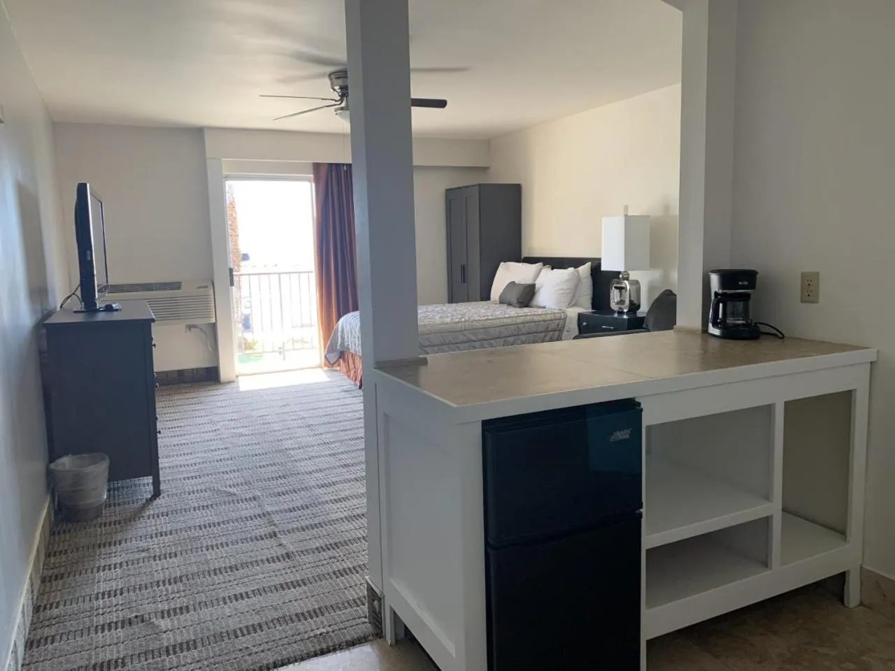 Kitchen/Kitchenette in Ramada by Wyndham Holtville