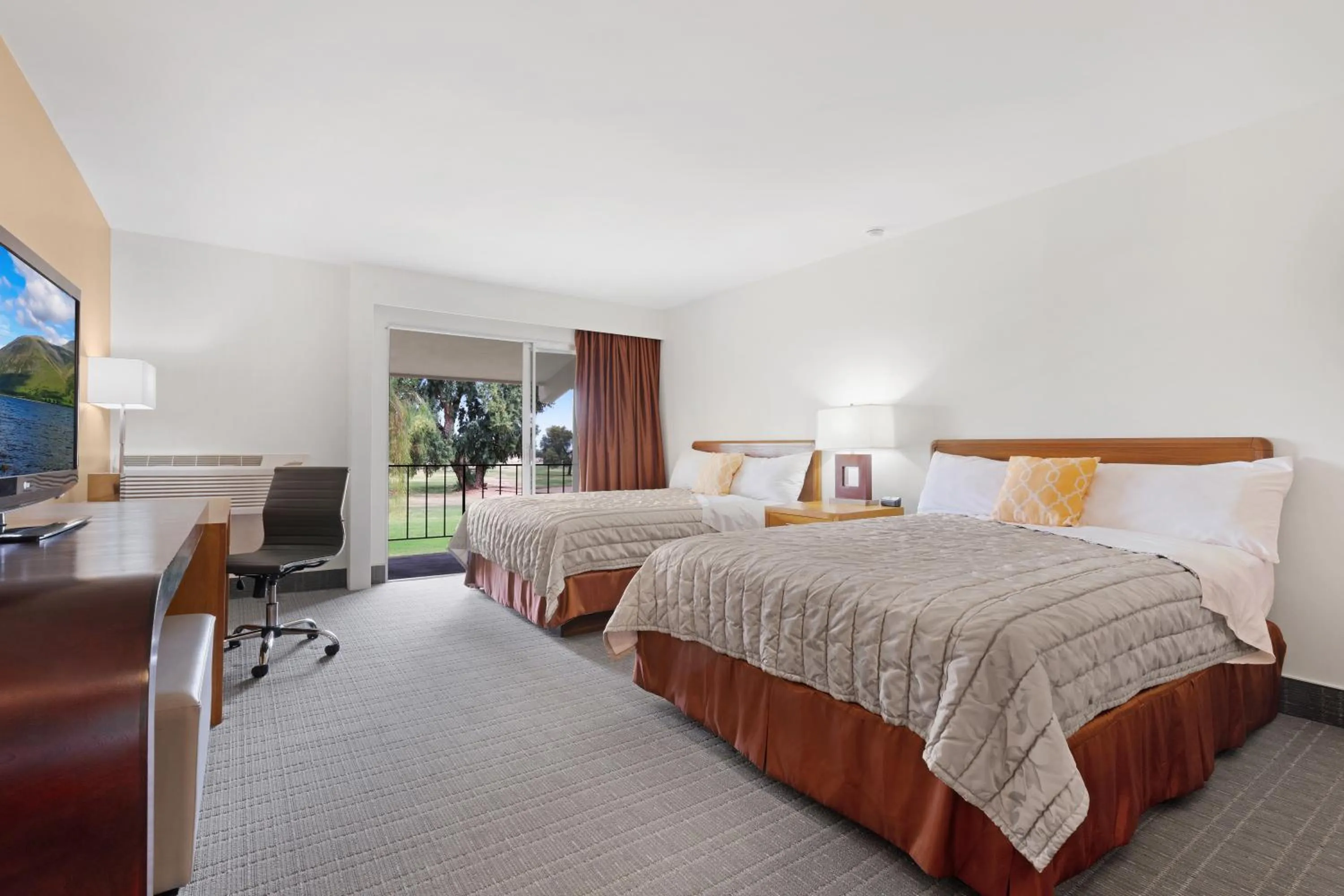 Photo of the whole room in Ramada by Wyndham Holtville