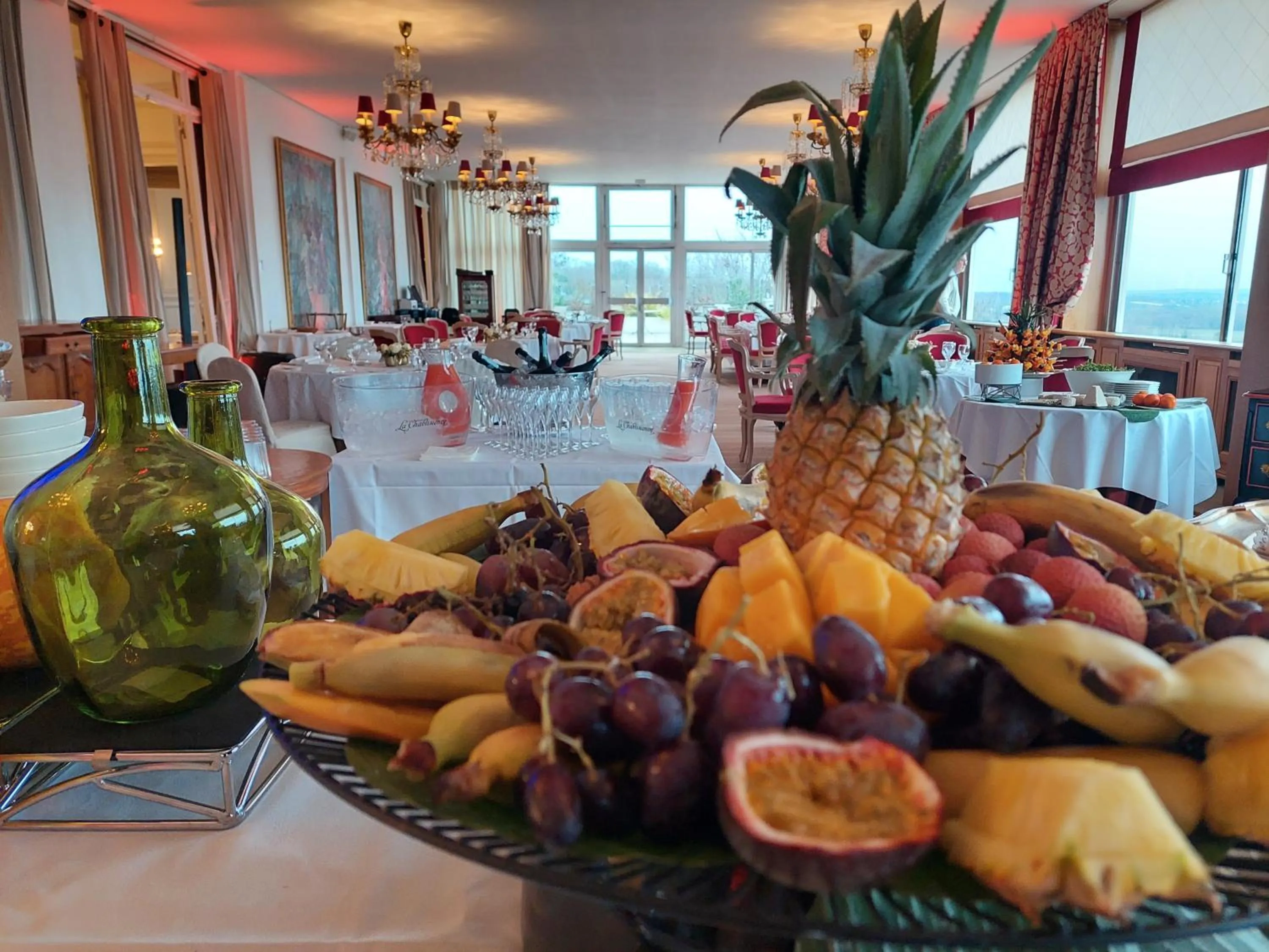 Buffet breakfast in Pavillon Henri IV Hotel Restaurant Gastronomique Terrasse