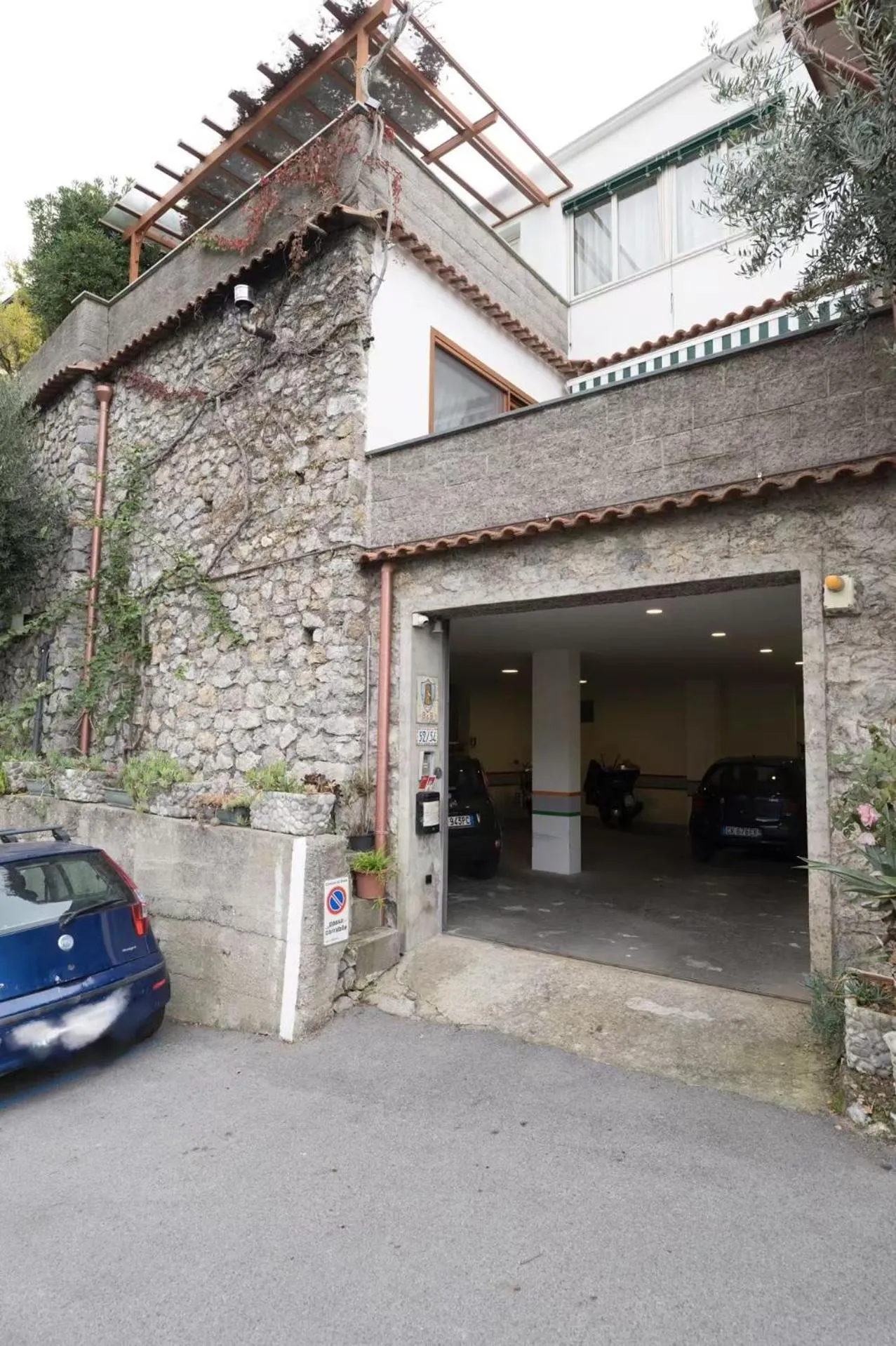 Facade/entrance in Dint'a Torre Bed and Breakfast