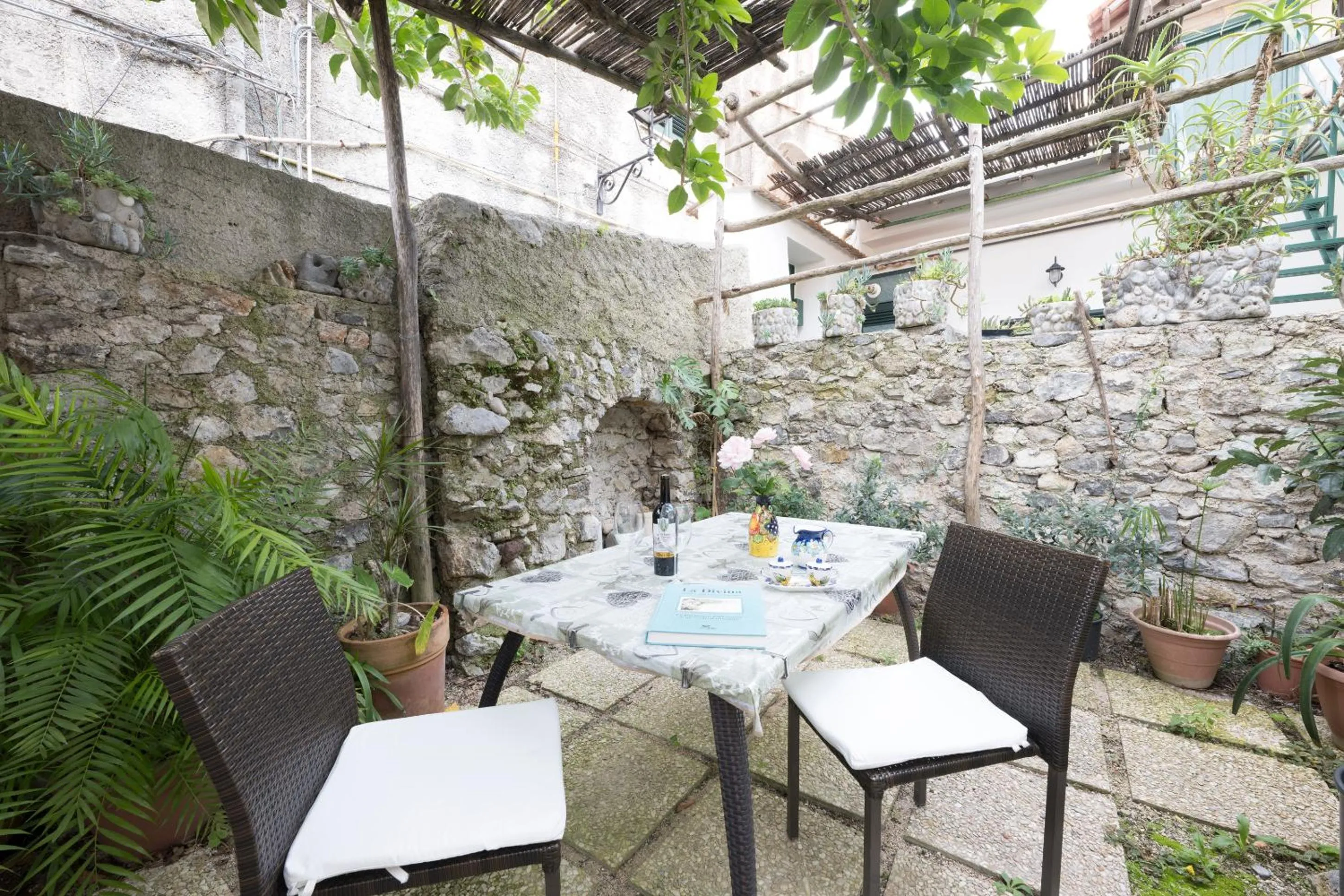 Garden in Dint'a Torre Bed and Breakfast