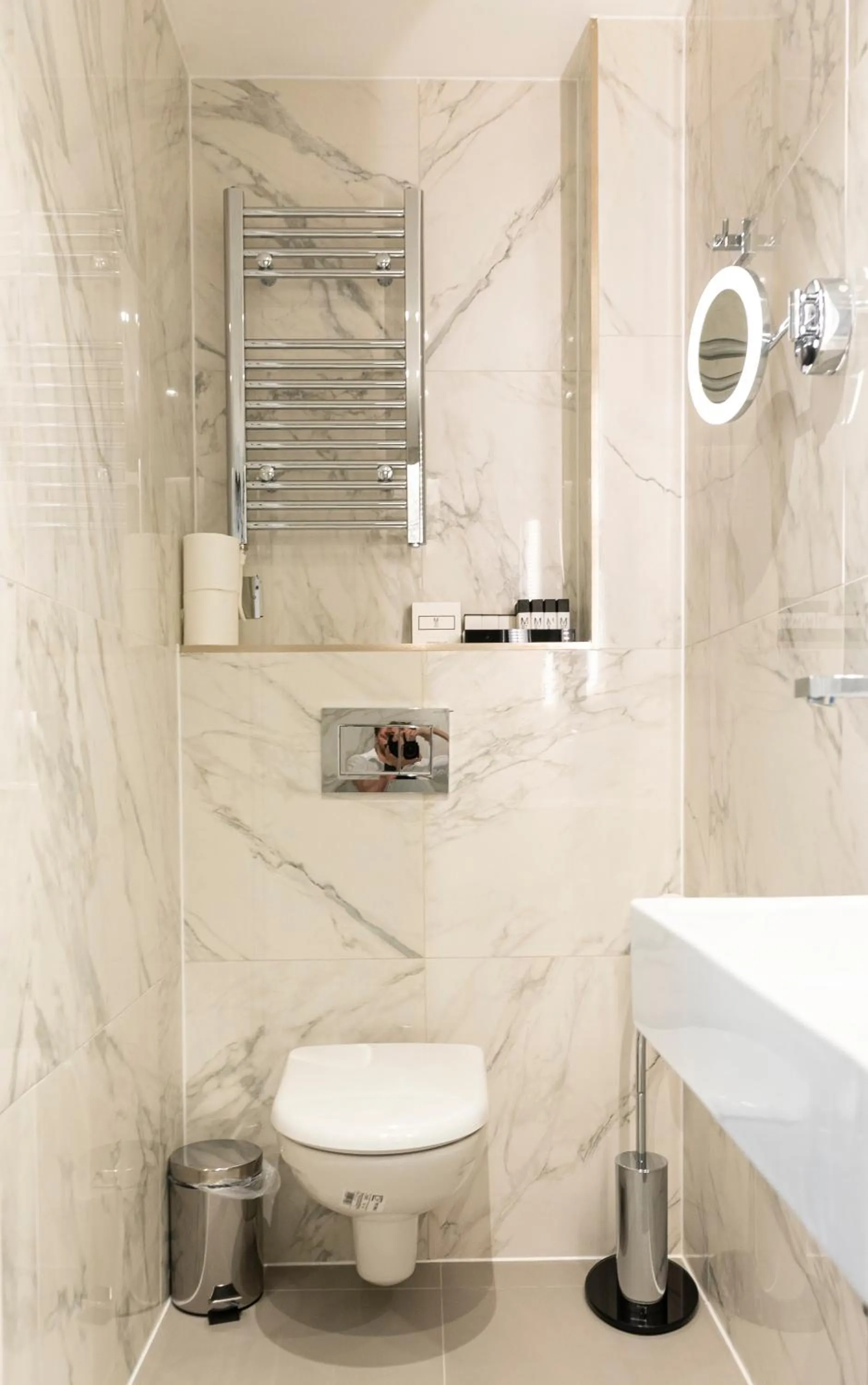 Bathroom in Messina Studios