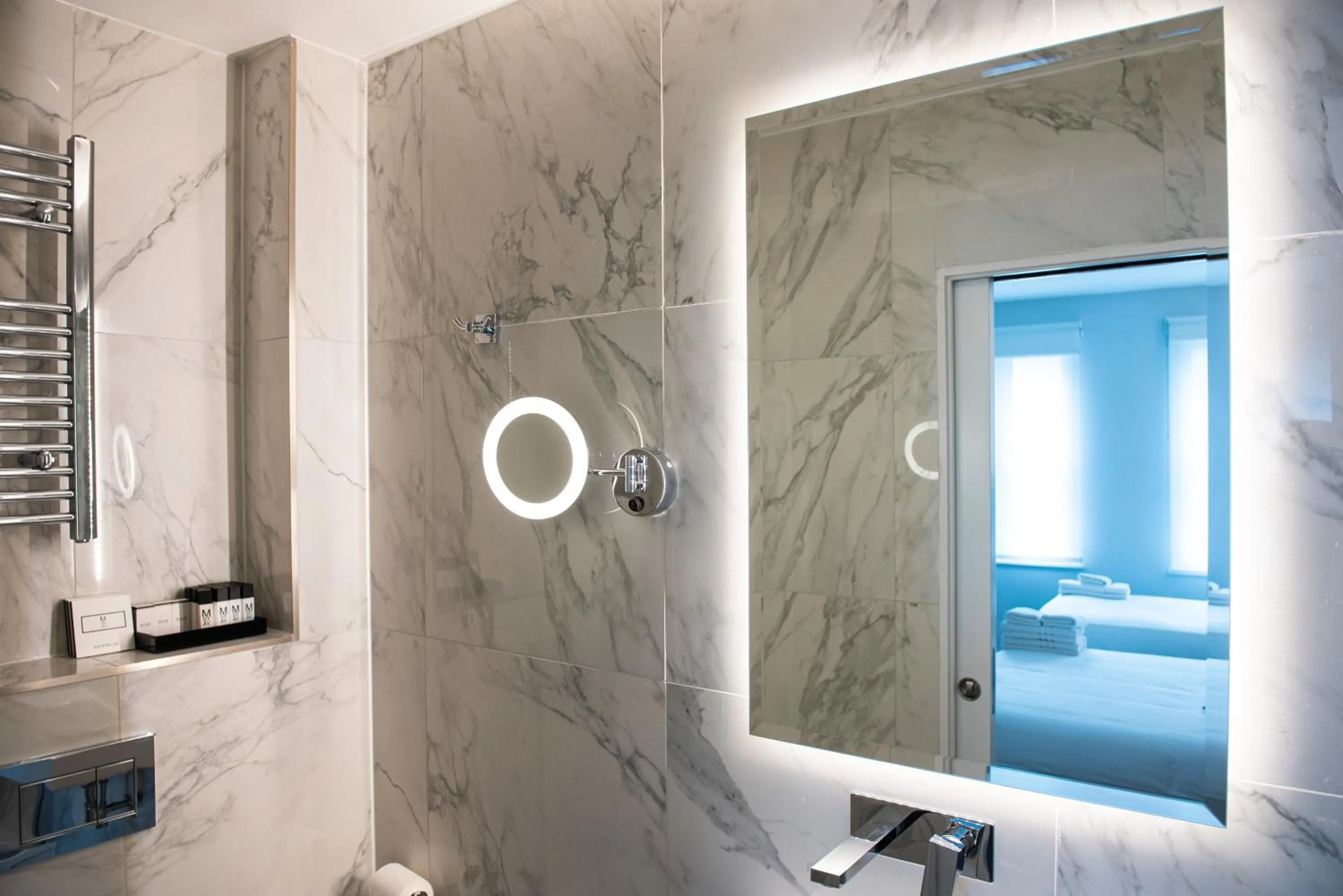 Bathroom in Messina Studios