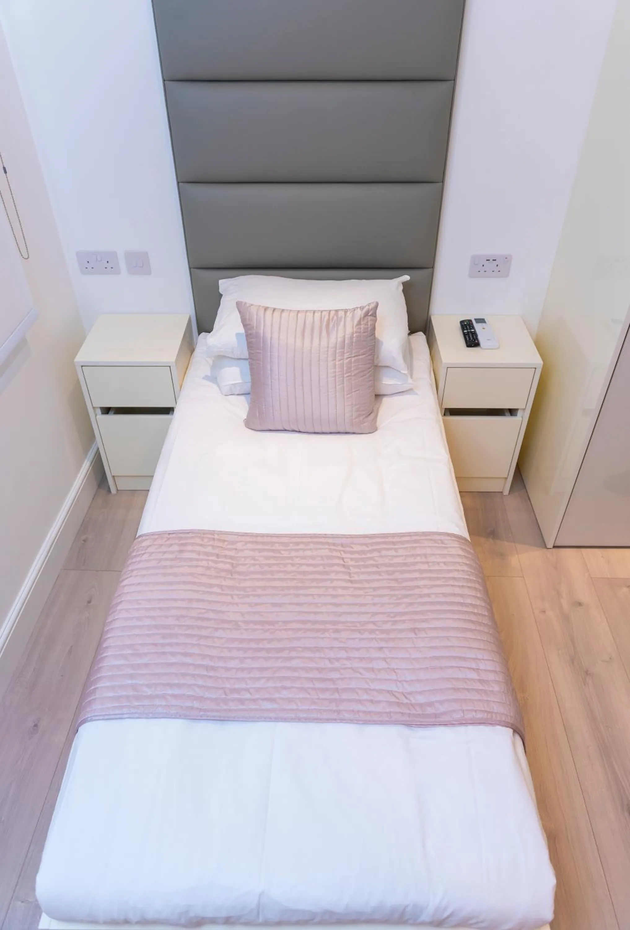 Bedroom, Bed in Messina Studios