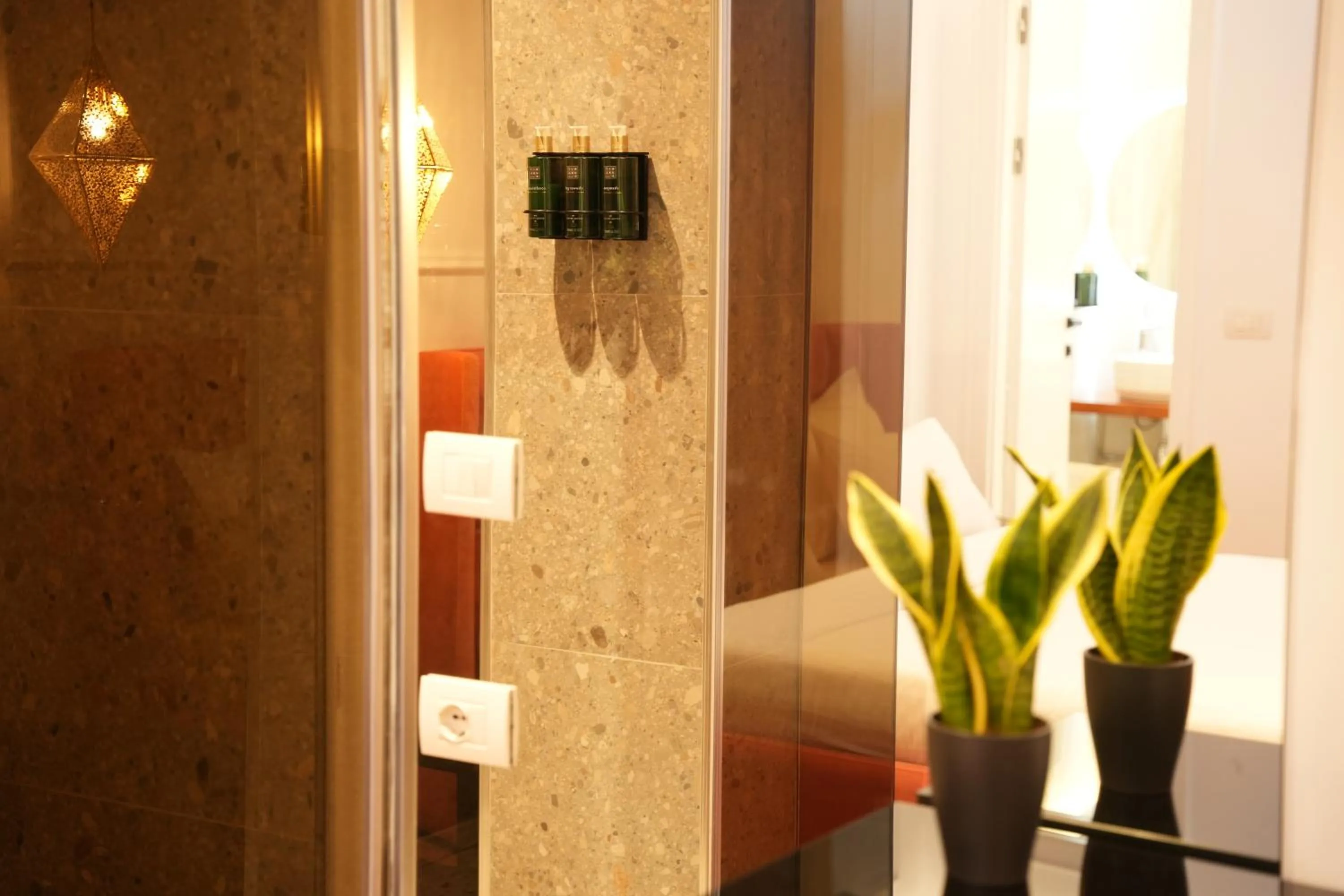 Bathroom in La Suite Boutique Hotel