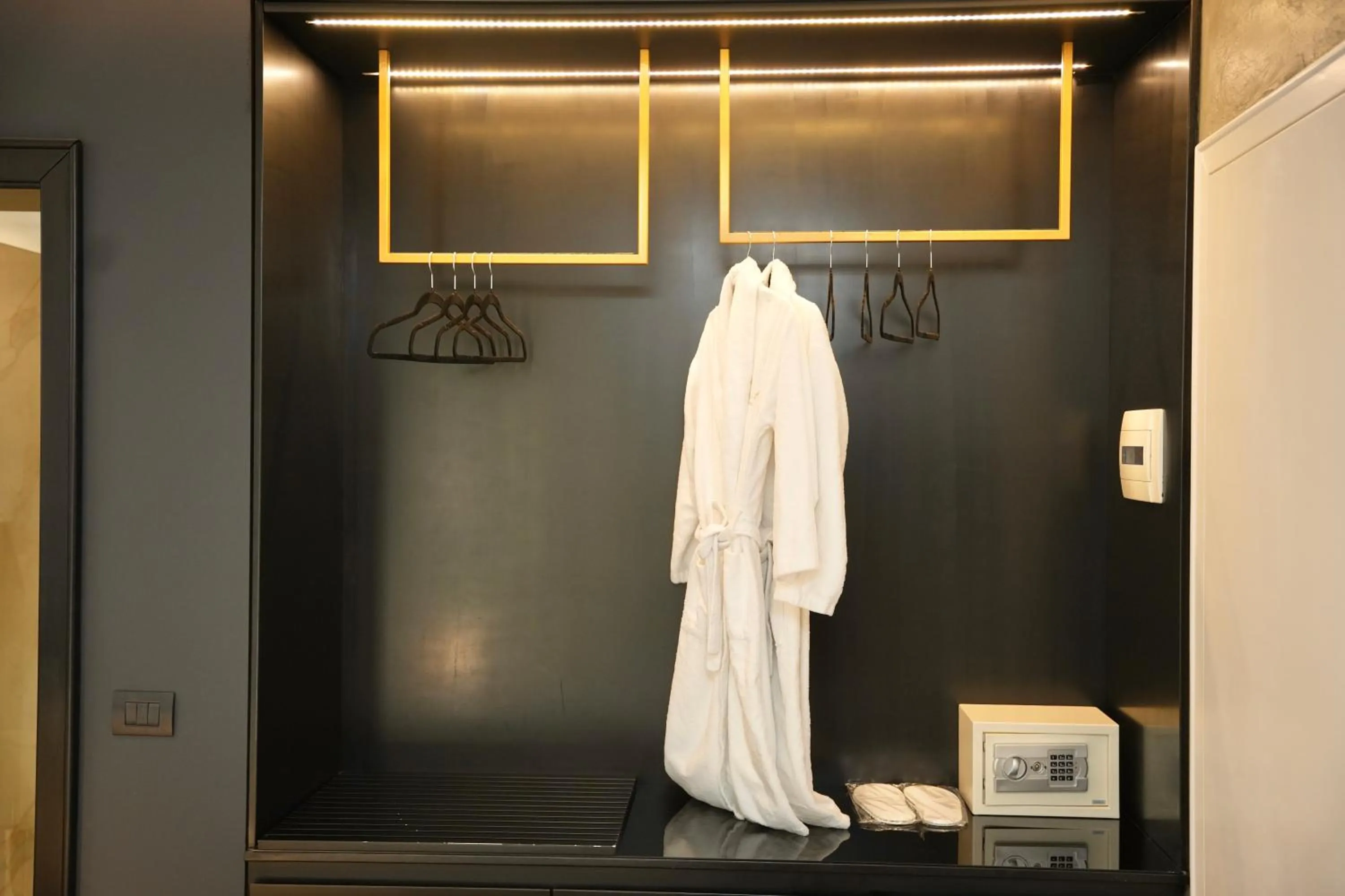 towels in La Suite Boutique Hotel